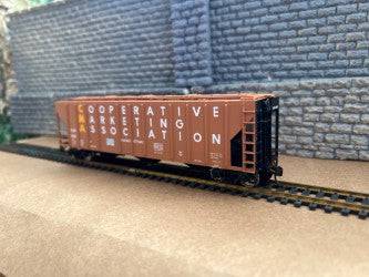 Walthers HO 910-49422 - Mainline - 50' Pullman-Standard PS-2CD 4427 3-Bay Covered Hopper "CMA TLDX" #3017