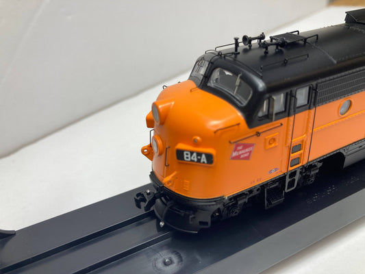 Bowser HO 24606 - Executive - EMD F-7A Diesel Locomotive "Milwuakee Road" #84A