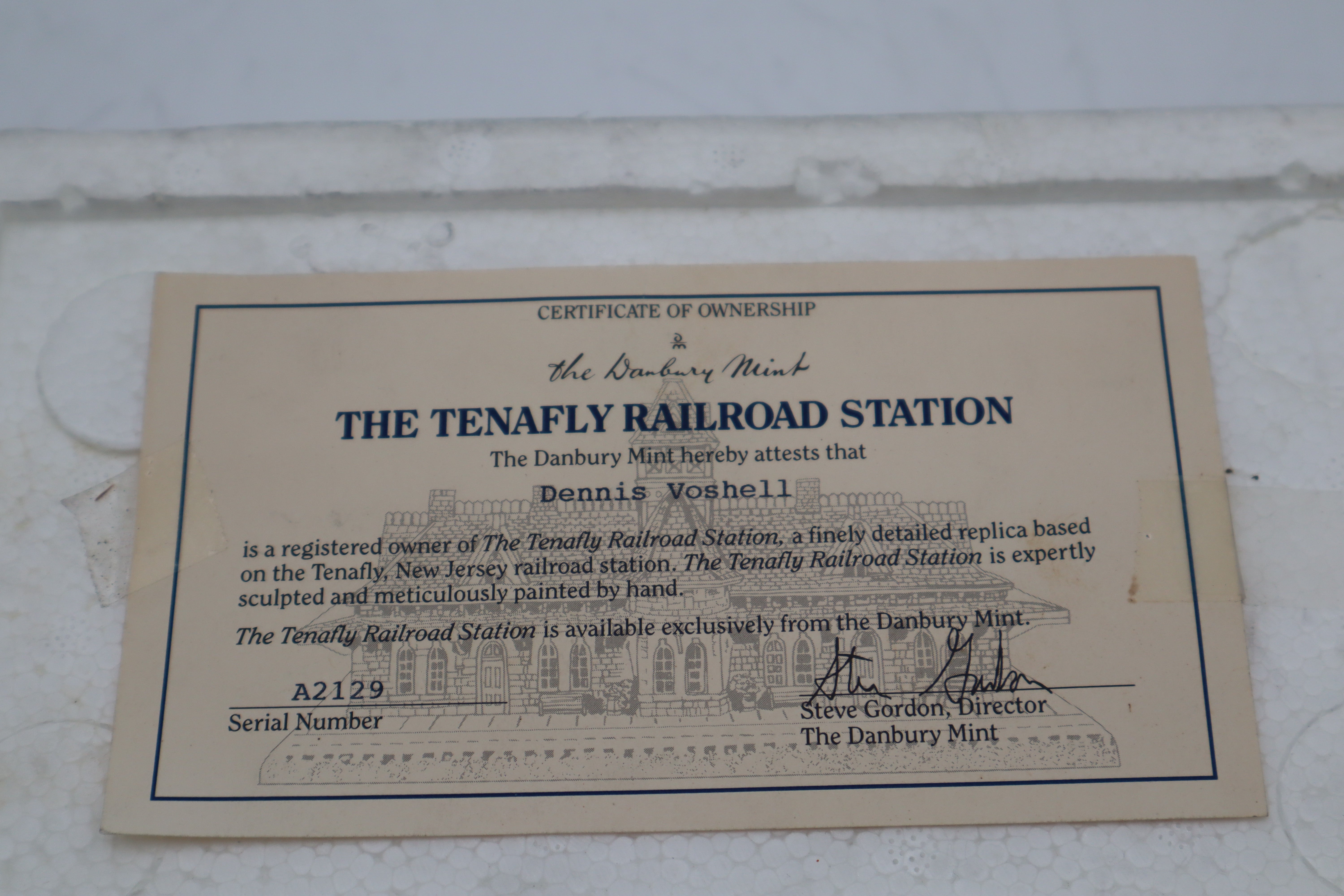 1994 Danbury Mint "The Tenafly Railroad Station"-Second hand-M8387