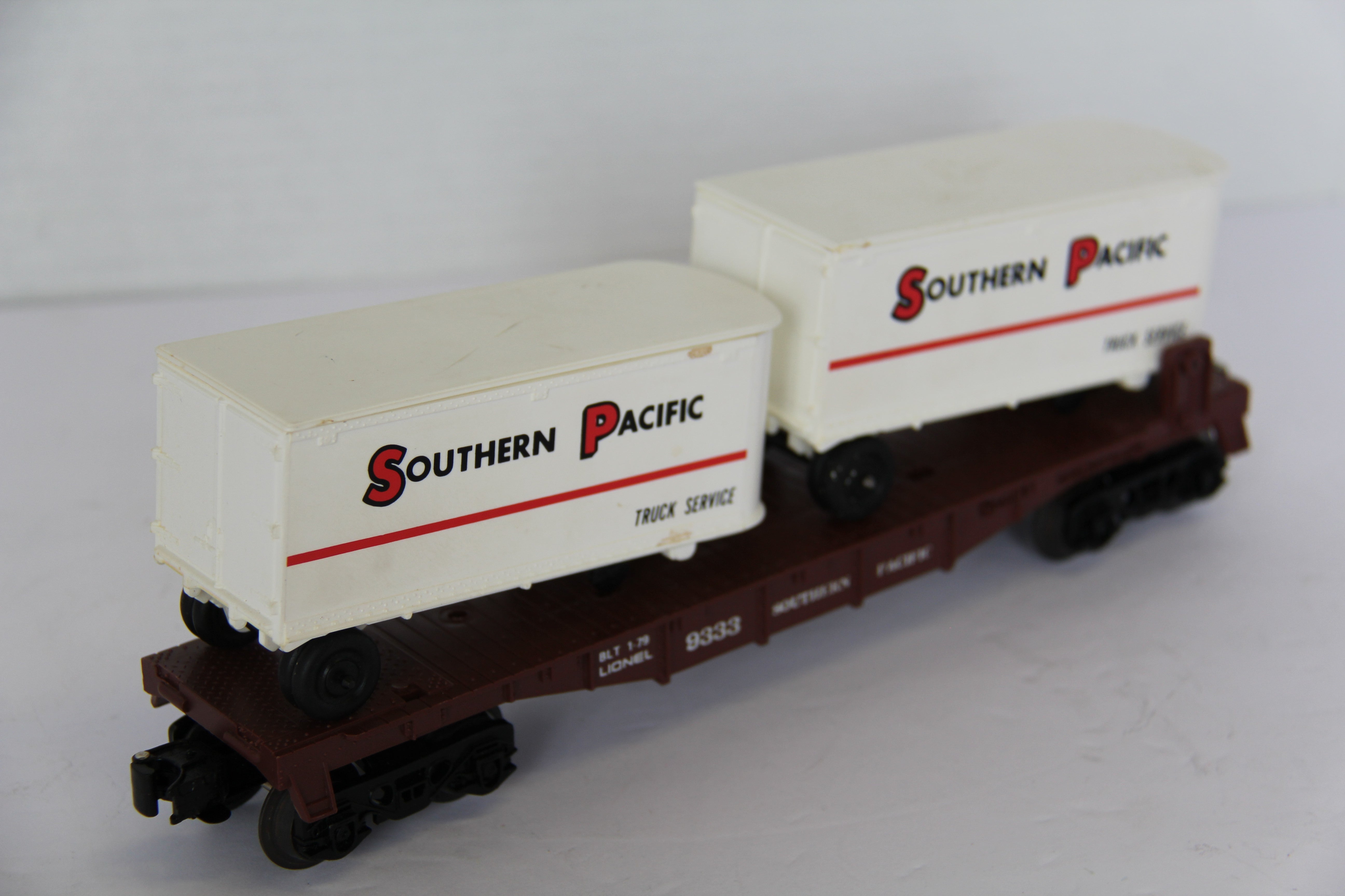 Lionel Southern Pacific Flatcar w/ 2 Piggyback Trailers-Second hand-M7781