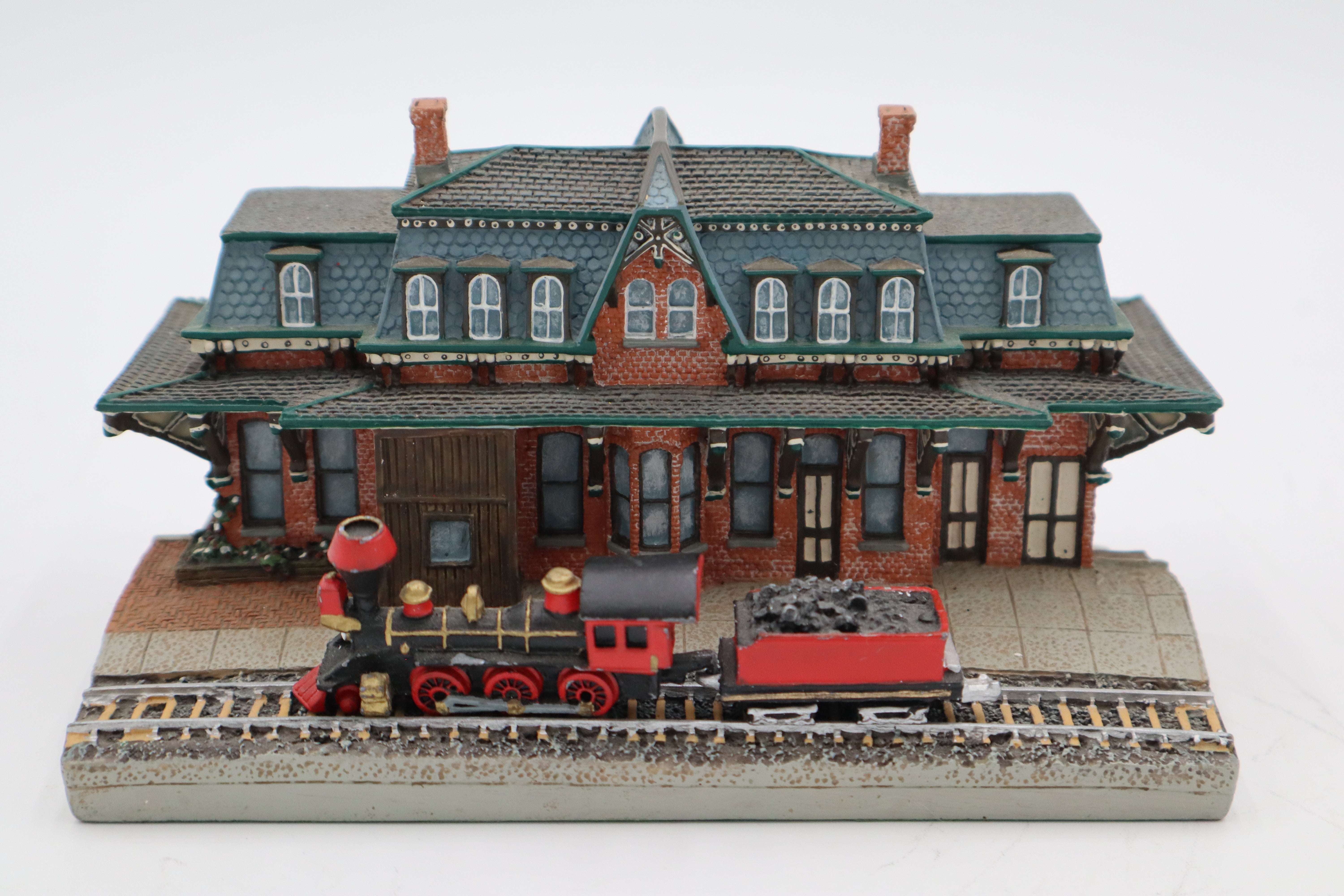 1993 Danbury Mint "The Bethlehem Railroad Station"-Second hand-M8388
