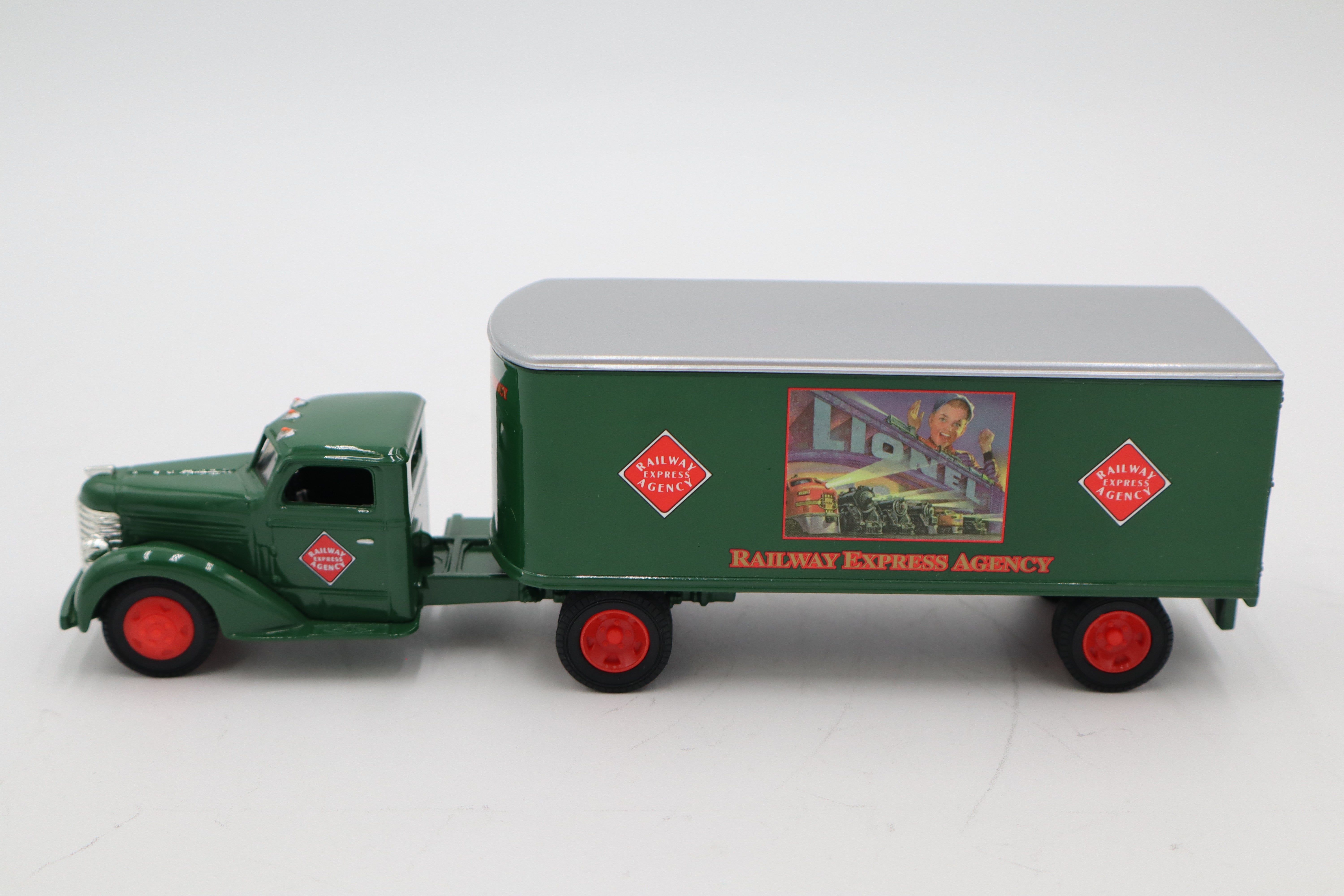 Ertl Collectibles #19141 Lionel REA Truck & Trailer 1:43-Second hand-M8396