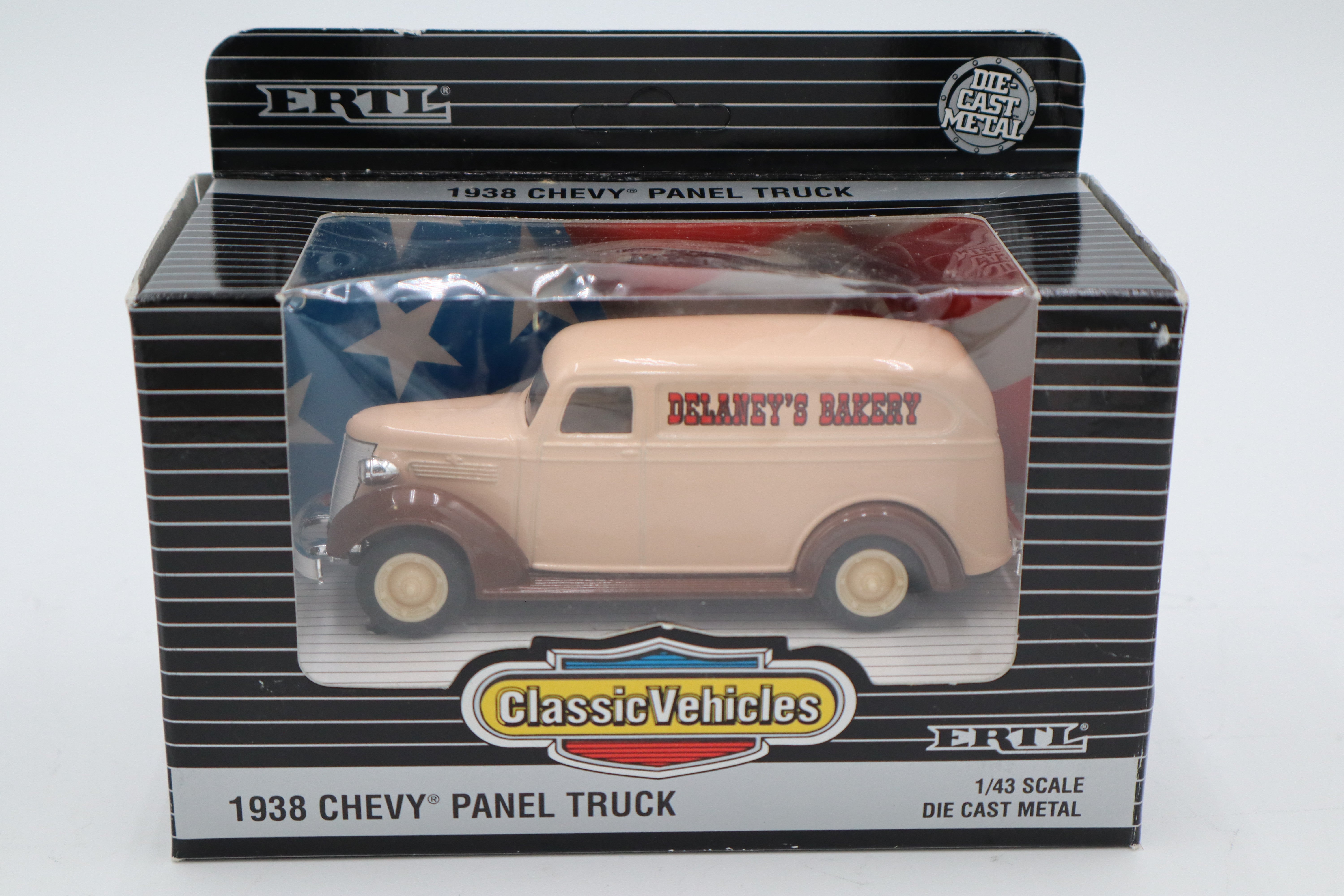 Ertl Classic Vehicles 1938 Delaney's Bakery Chevy Panel Truck 1:43-Second hand-M8397