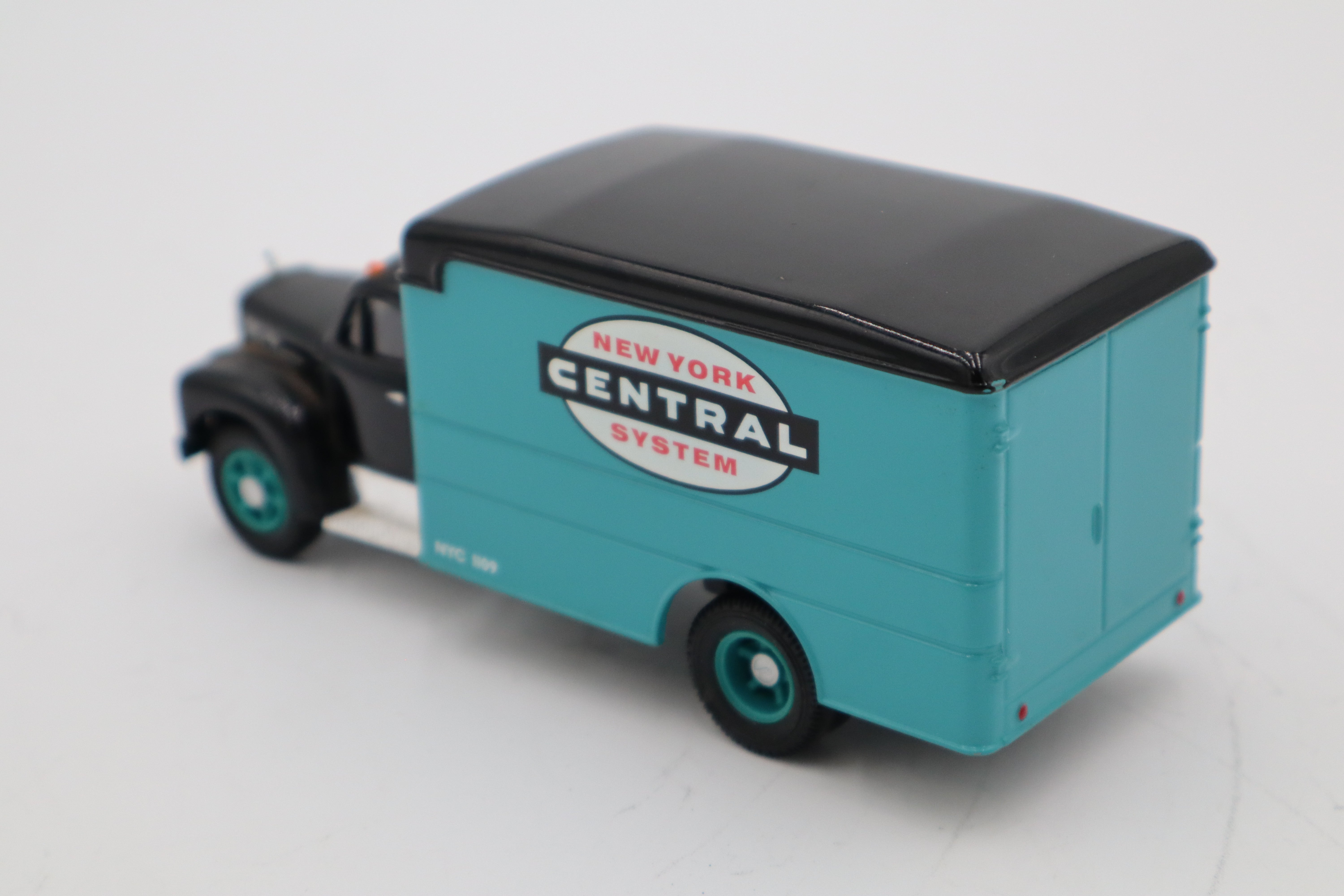 Corgi NYC Mack Truck-Second hand-M8403
