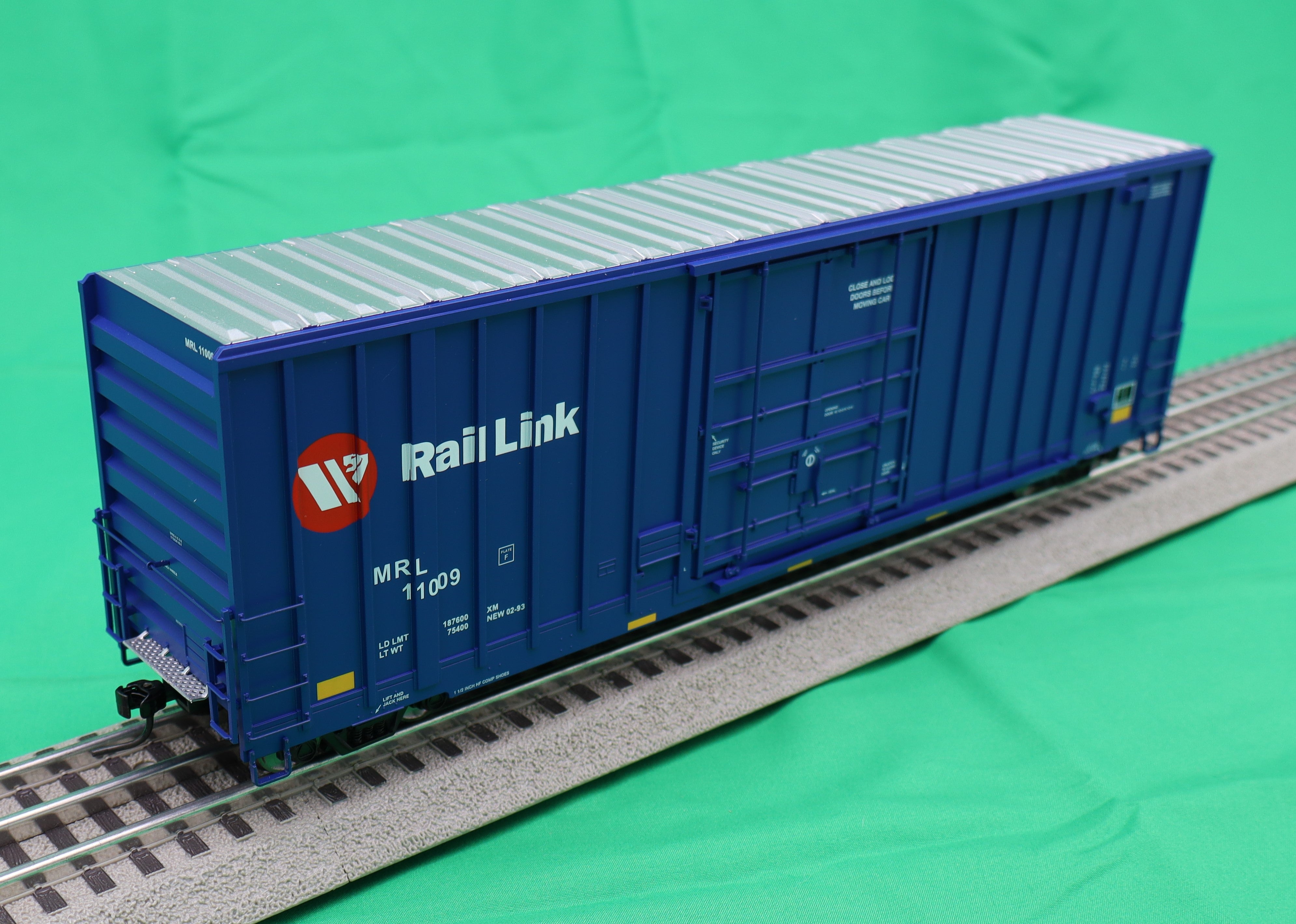 Atlas O 3002636 - Premier - 50' Gunderson High Cube Boxcar "Montana Rail Link" (2-Rail)