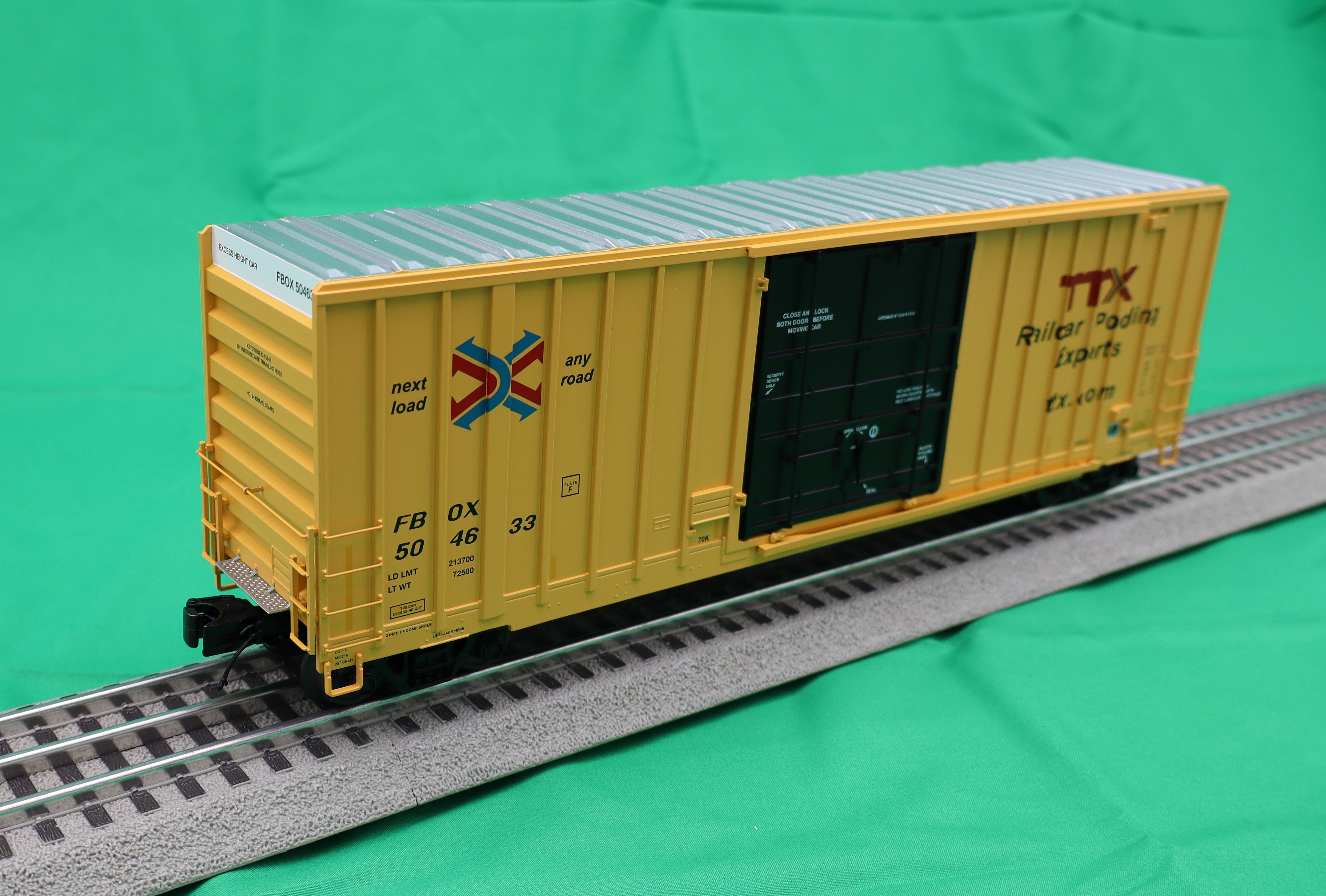 Atlas O 3001640 - Premier - 50' Gunderson High Cube Boxcar "TTX" (Forward Thinking Patch)