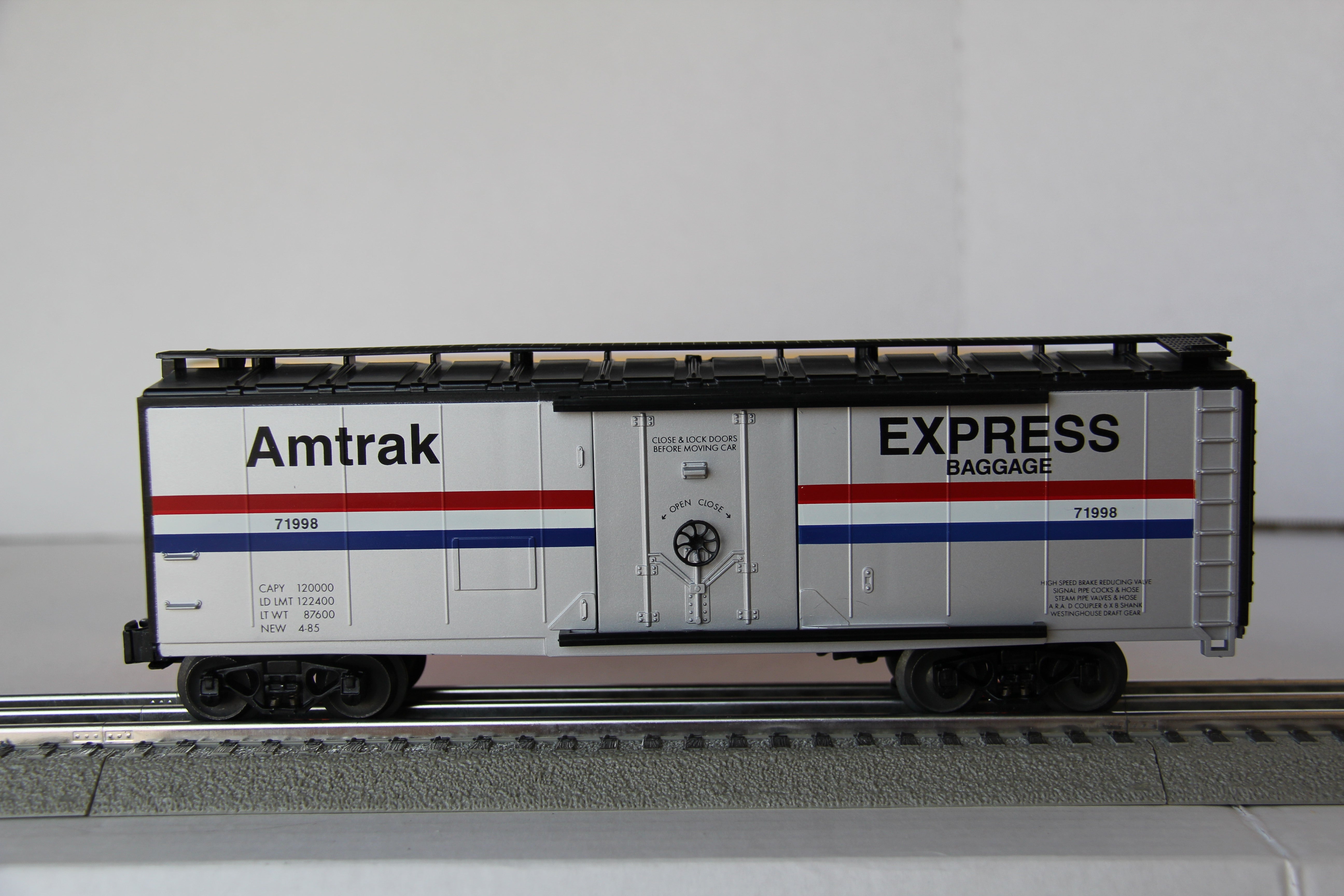 Lionel 6-71998 LCCA 1998 Amtrak Express/Baggage Boxcar-Second hand-M3966