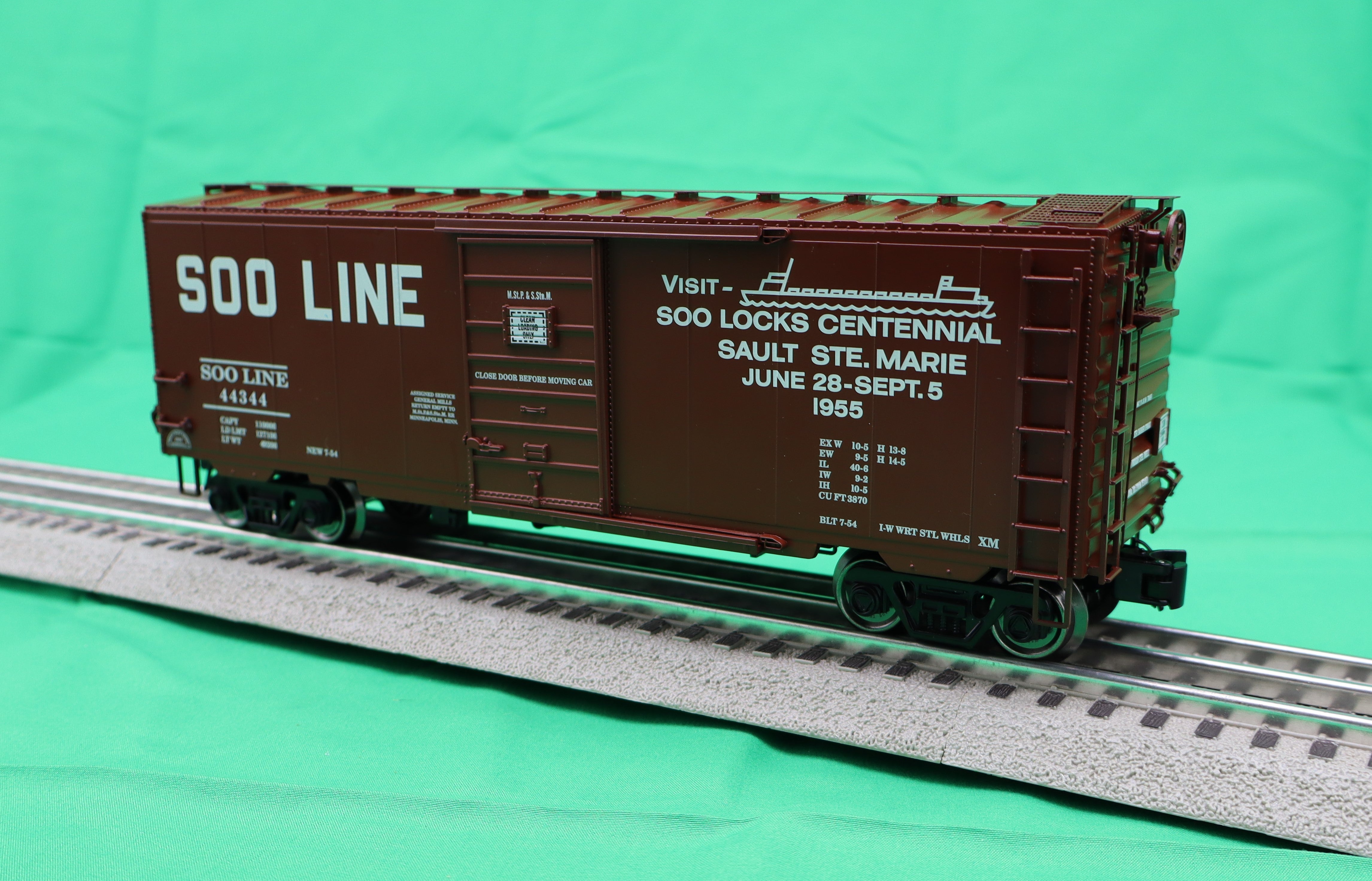 Ready Made Trains RMT-96474 - 40" PS-1 Box Car "SOO Line" (50th Anniversary) - Custom Run for MrMuffin'sTrains