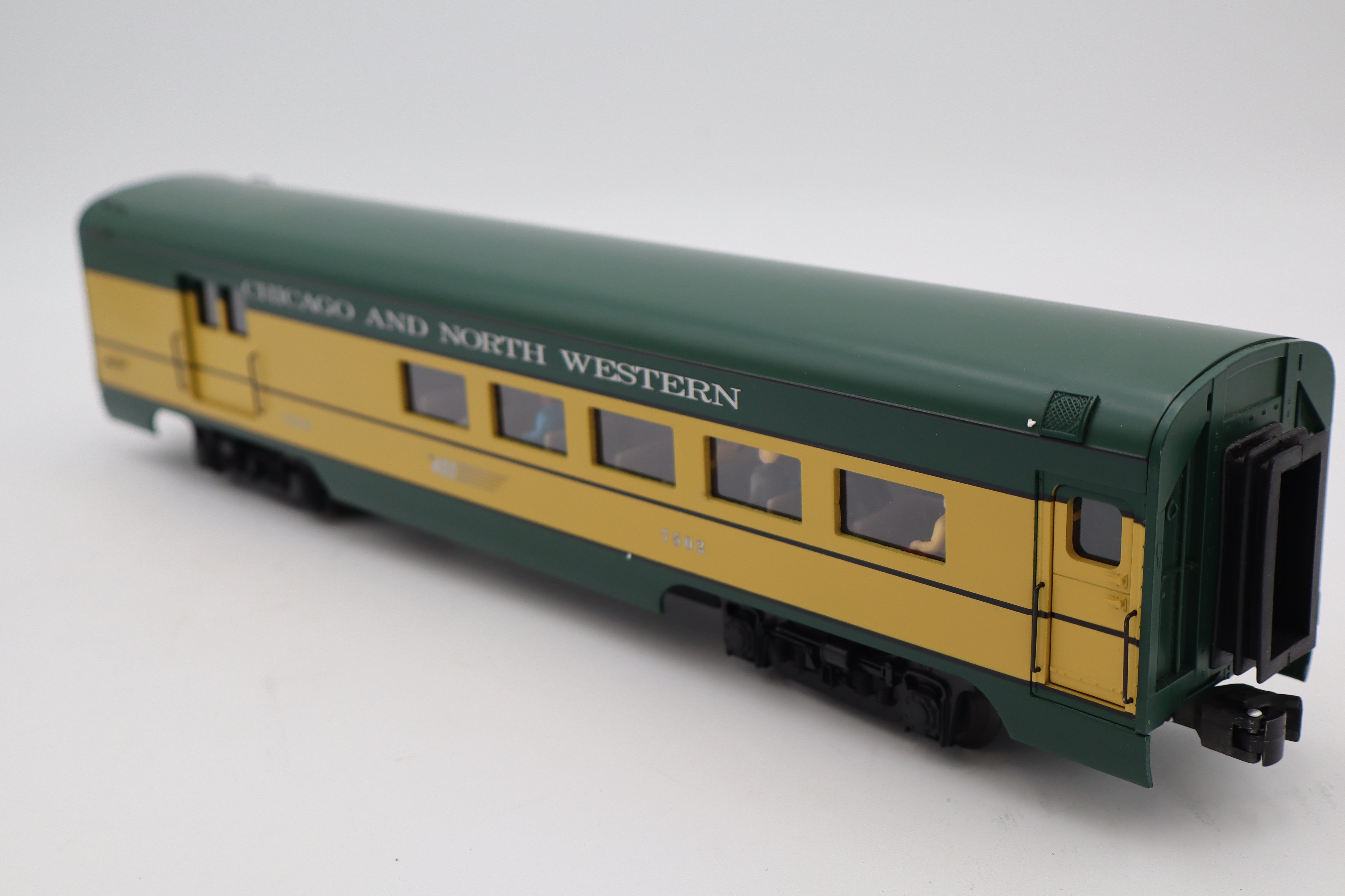 K Line K4620-18200 C & NW 15" Extruded Aluminum Baggage/RPO #8200-Second hand-M11206