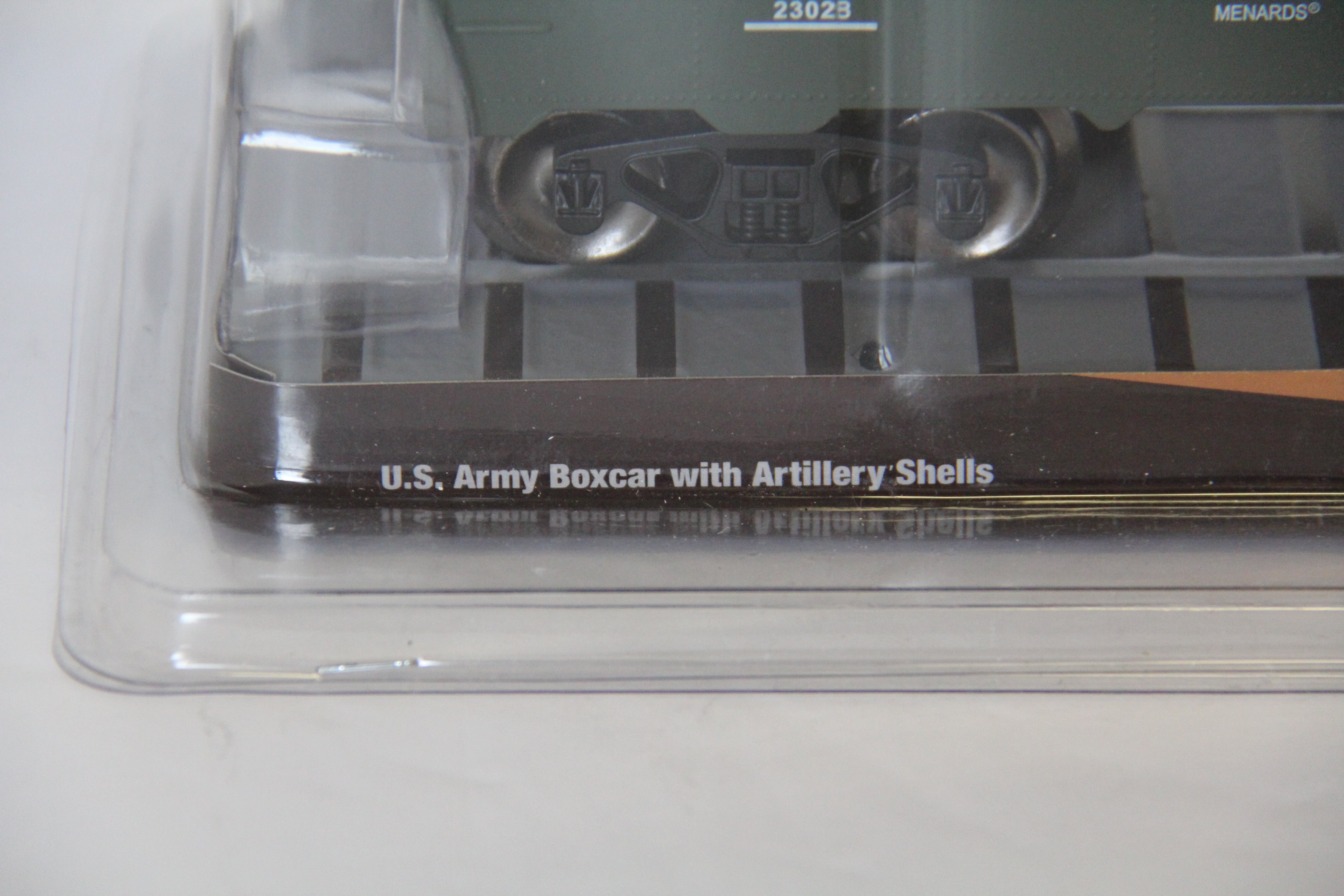 Menards USA Army Box w\ Artillery-Second hand-M7806