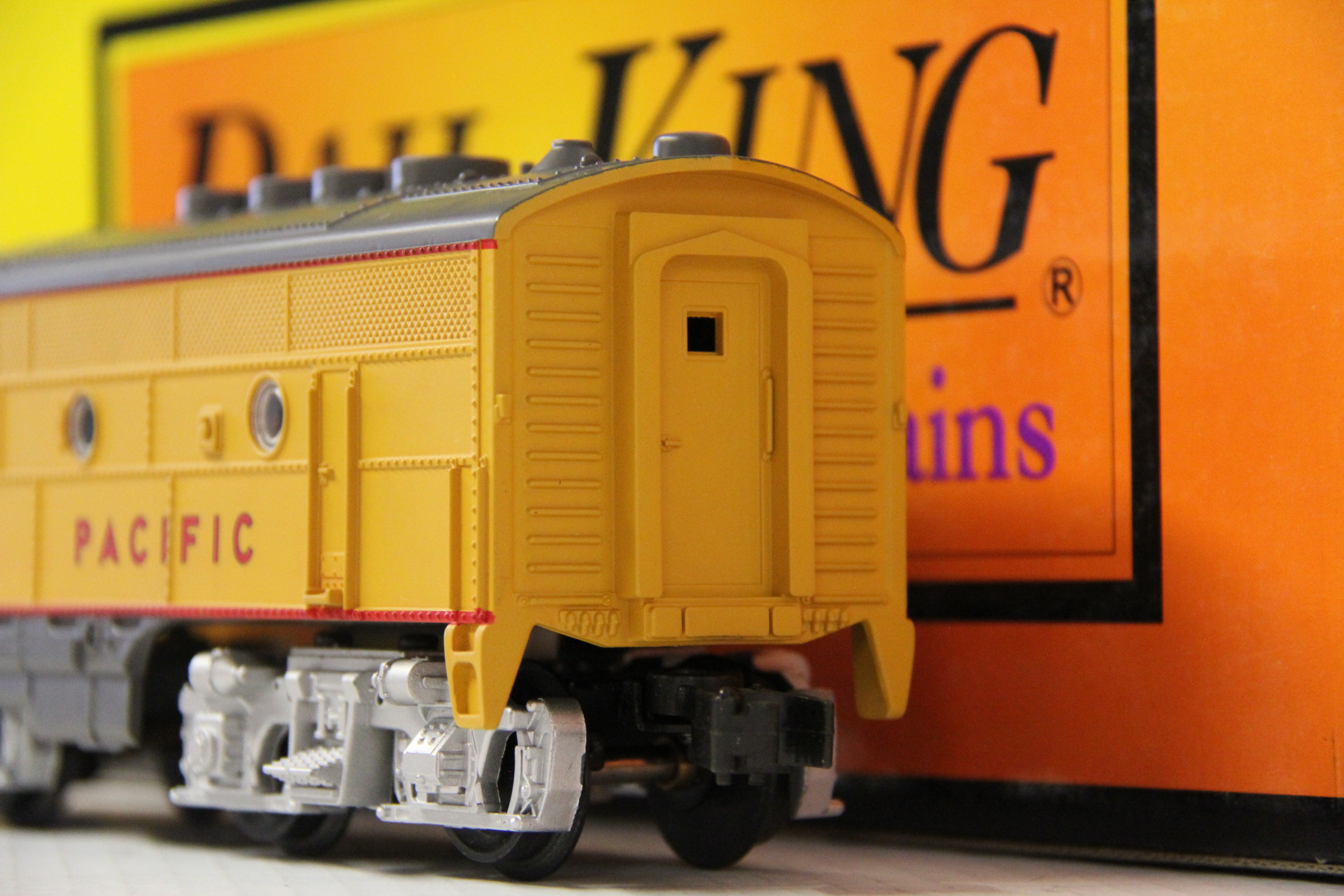 Rail King RK-2011B Union Pacific F-3 B-Unit Diesel Non Powered Dummy-Second hand-M5953