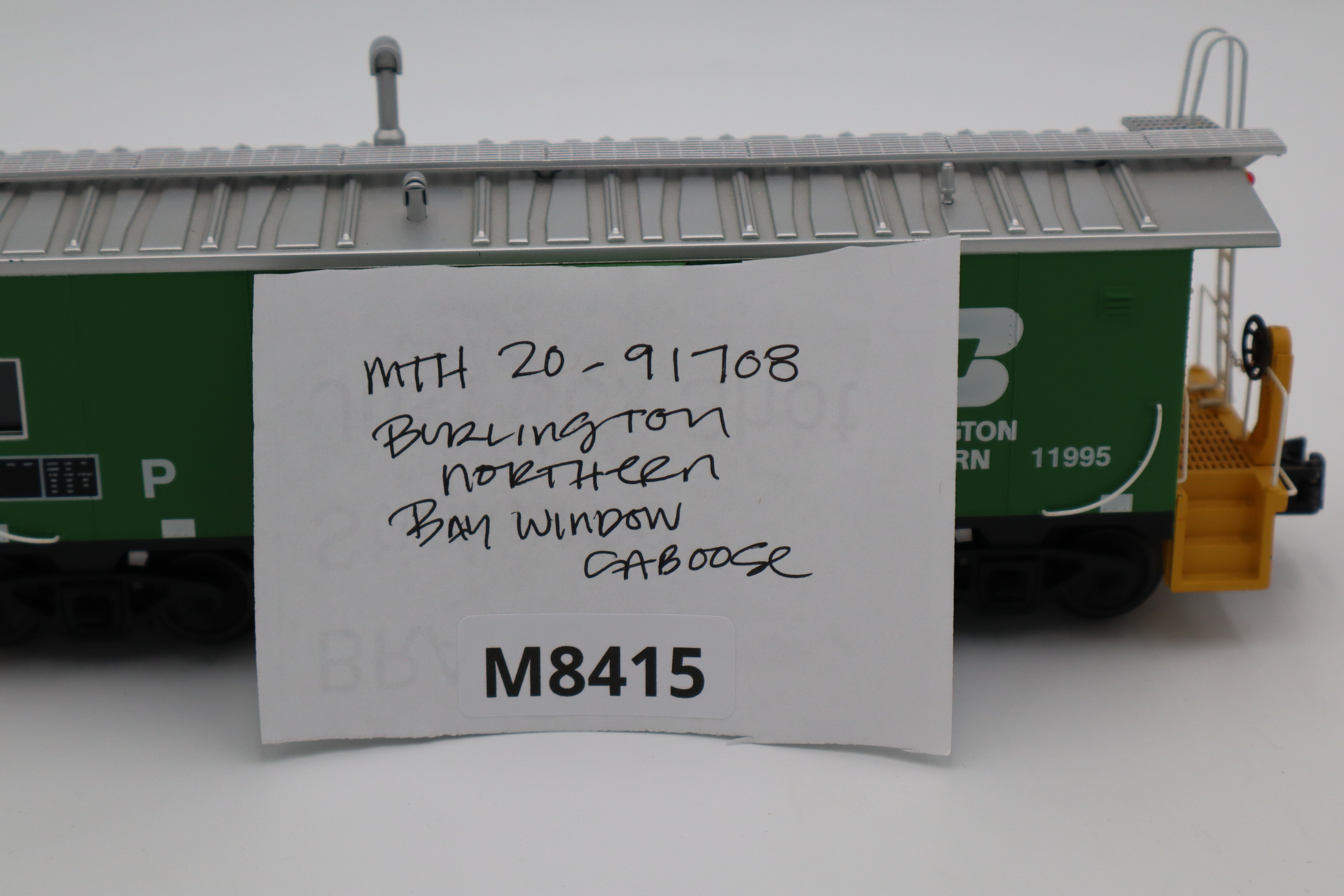 MTH 20-91708 Burlington Northern Bay Window Caboose-Second hand-M8415