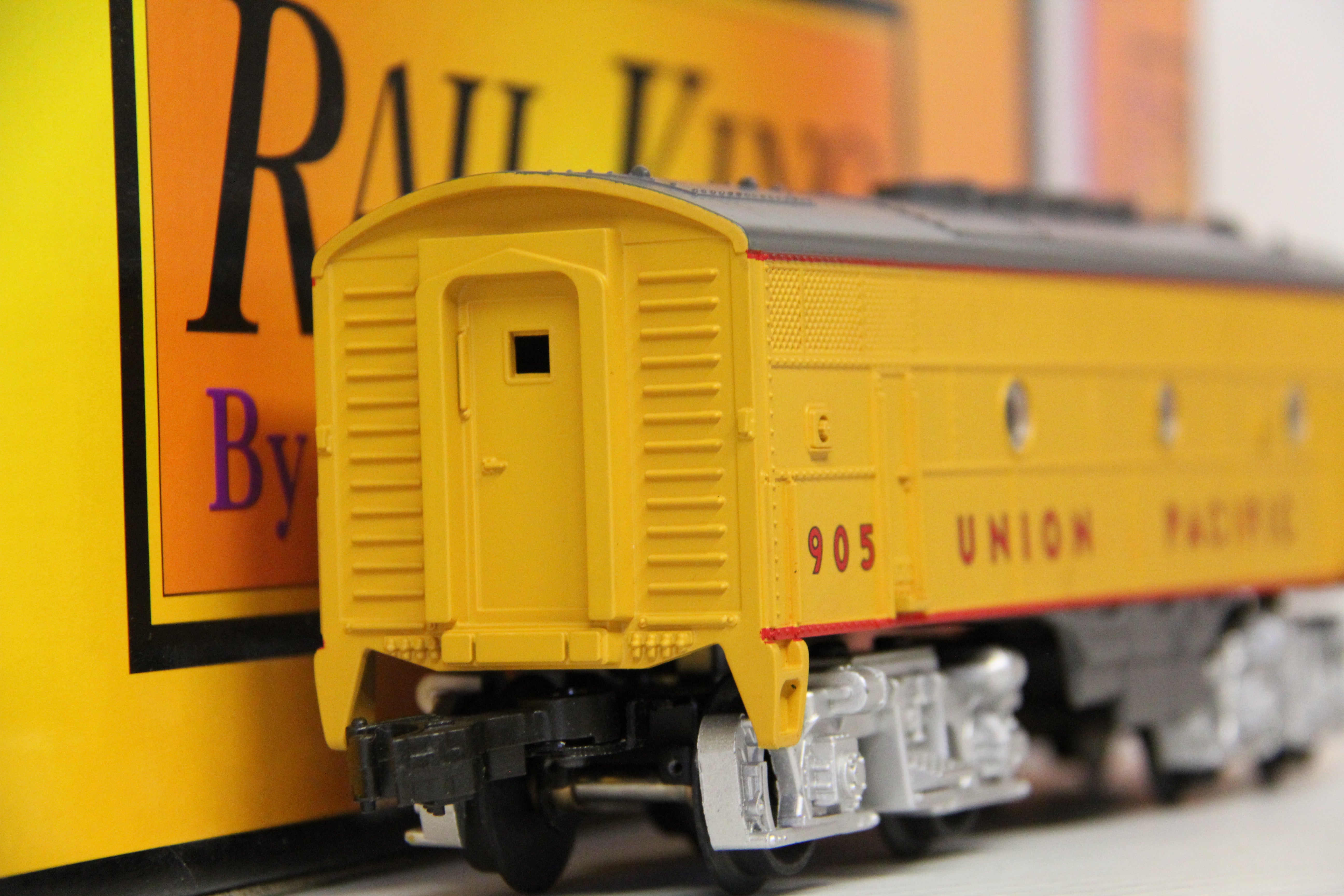Rail King RK-2011B Union Pacific F-3 B-Unit Diesel Non Powered Dummy-Second hand-M5953