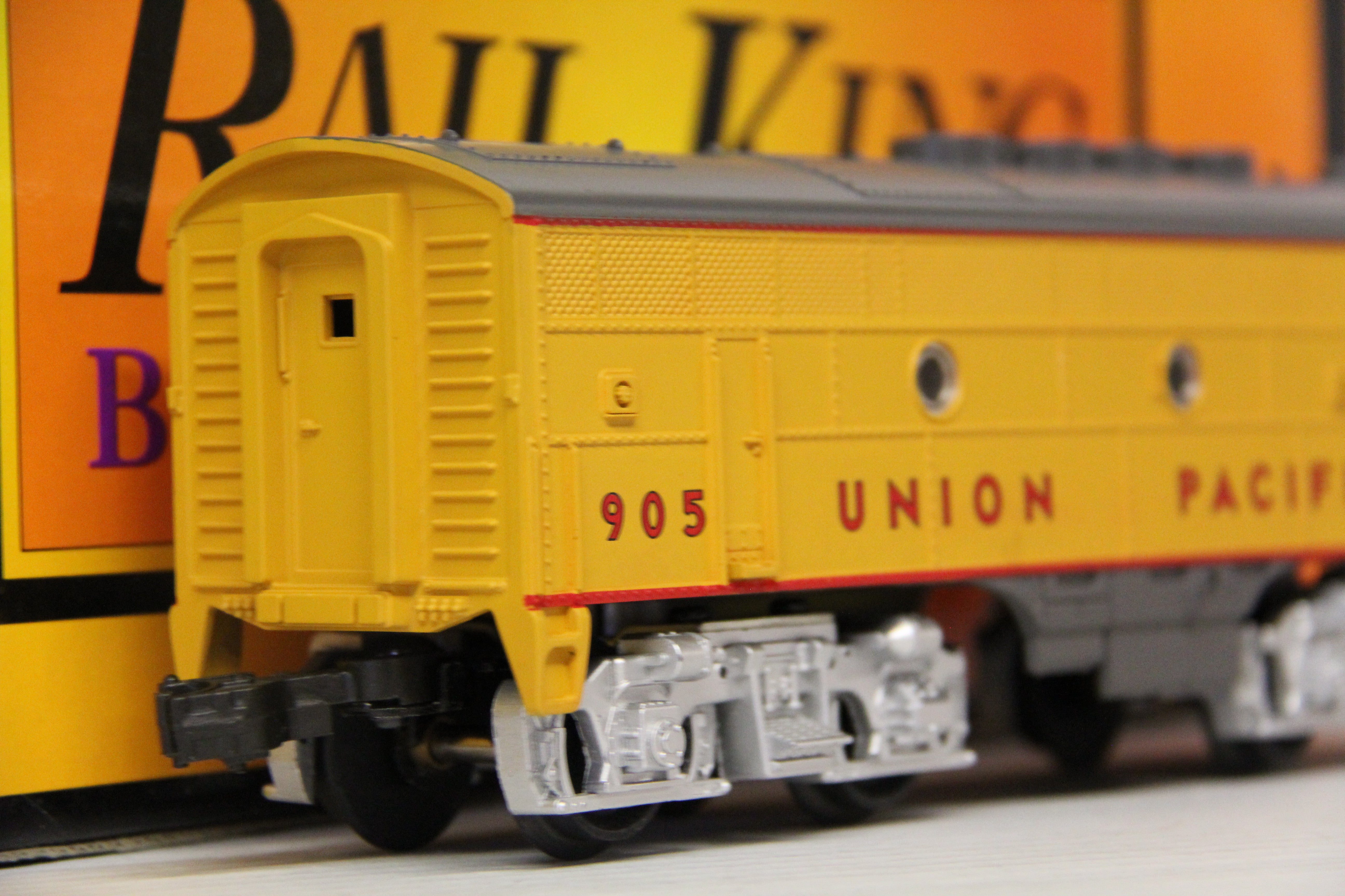 Rail King RK-2011B Union Pacific F-3 B-Unit Diesel Non Powered Dummy-Second hand-M5953