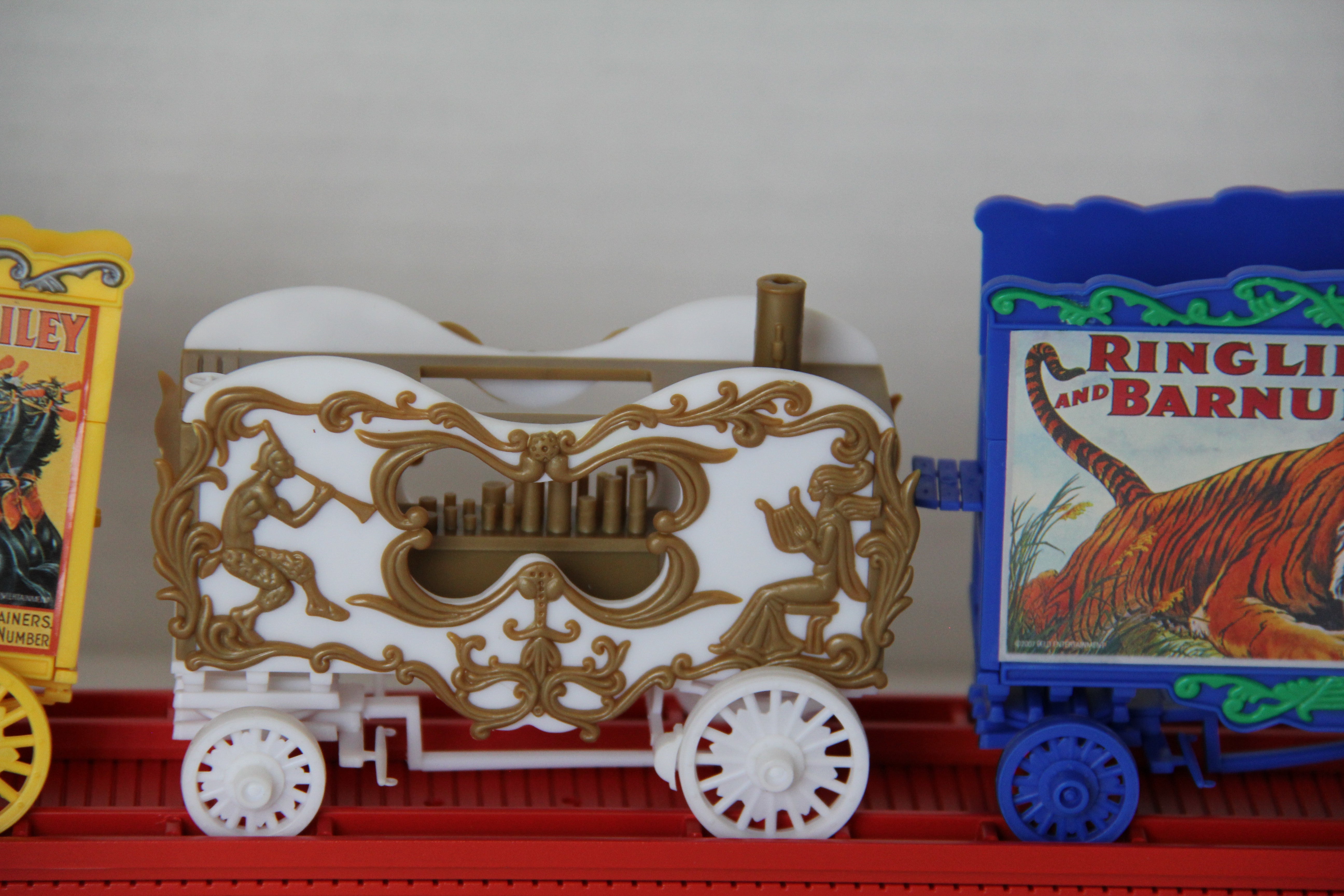 K Line by Lionel 6-21237 Ringling Bros Flat Car w/ 3 Circus Wagons-Second hand-M7811
