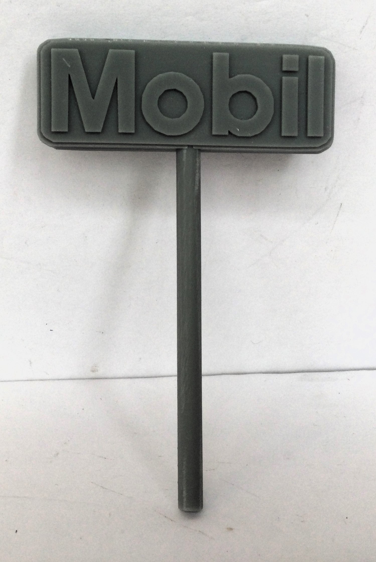 PPM-33646 - Gas Station Sign: Mobil (1 Sign & 1 Pole)