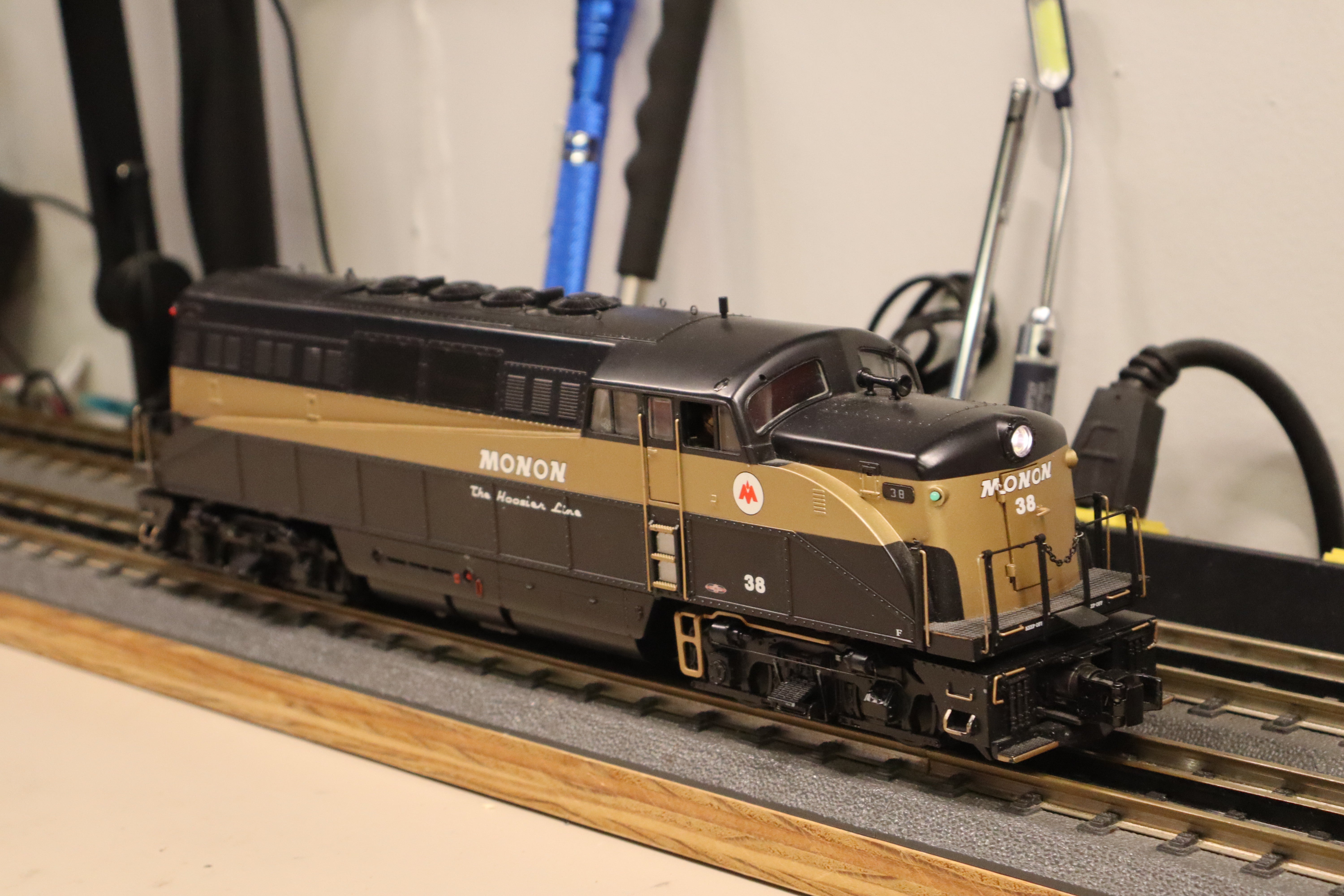 MTH 20-2687-1 Monon #38 BL-2 Diesel Engine-Second hand-M8485