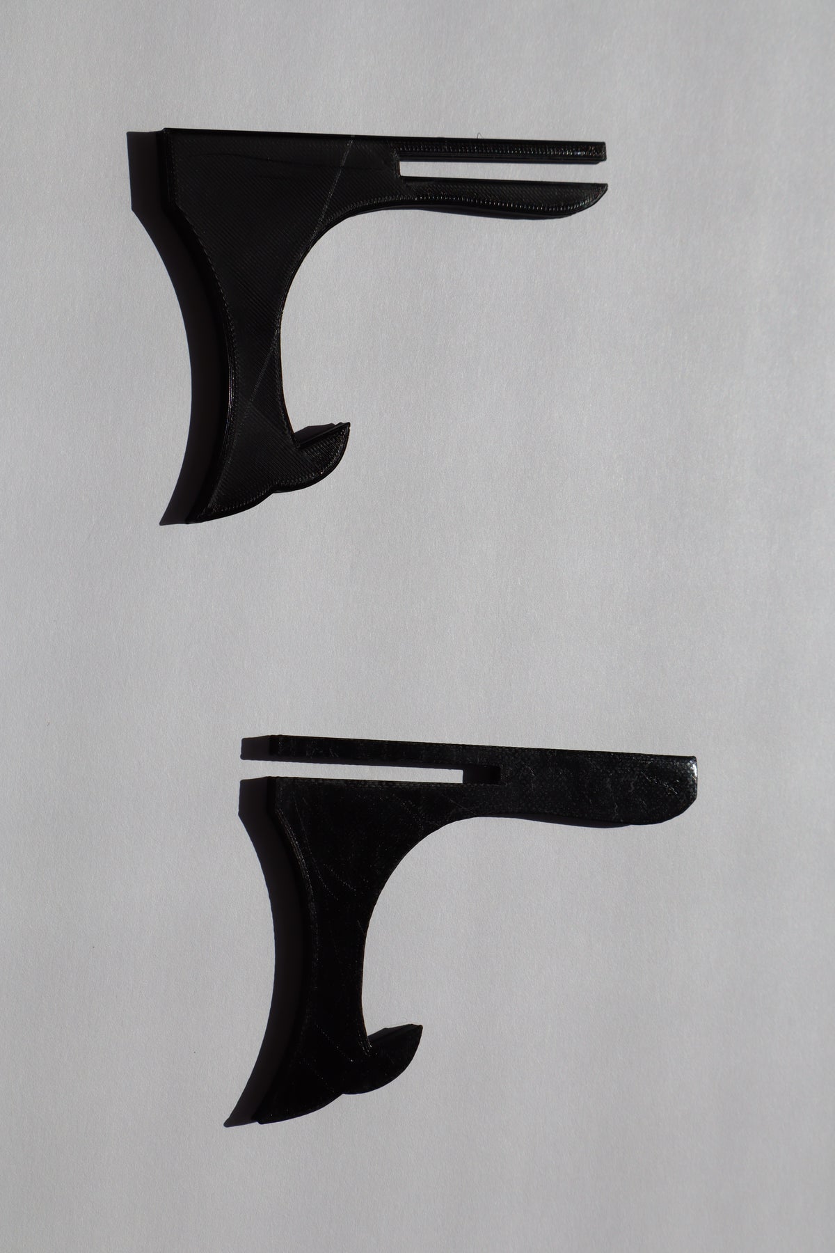 Trackside 3D #01 - 3D Printed Railroad Signs - Plate Stand (Black)