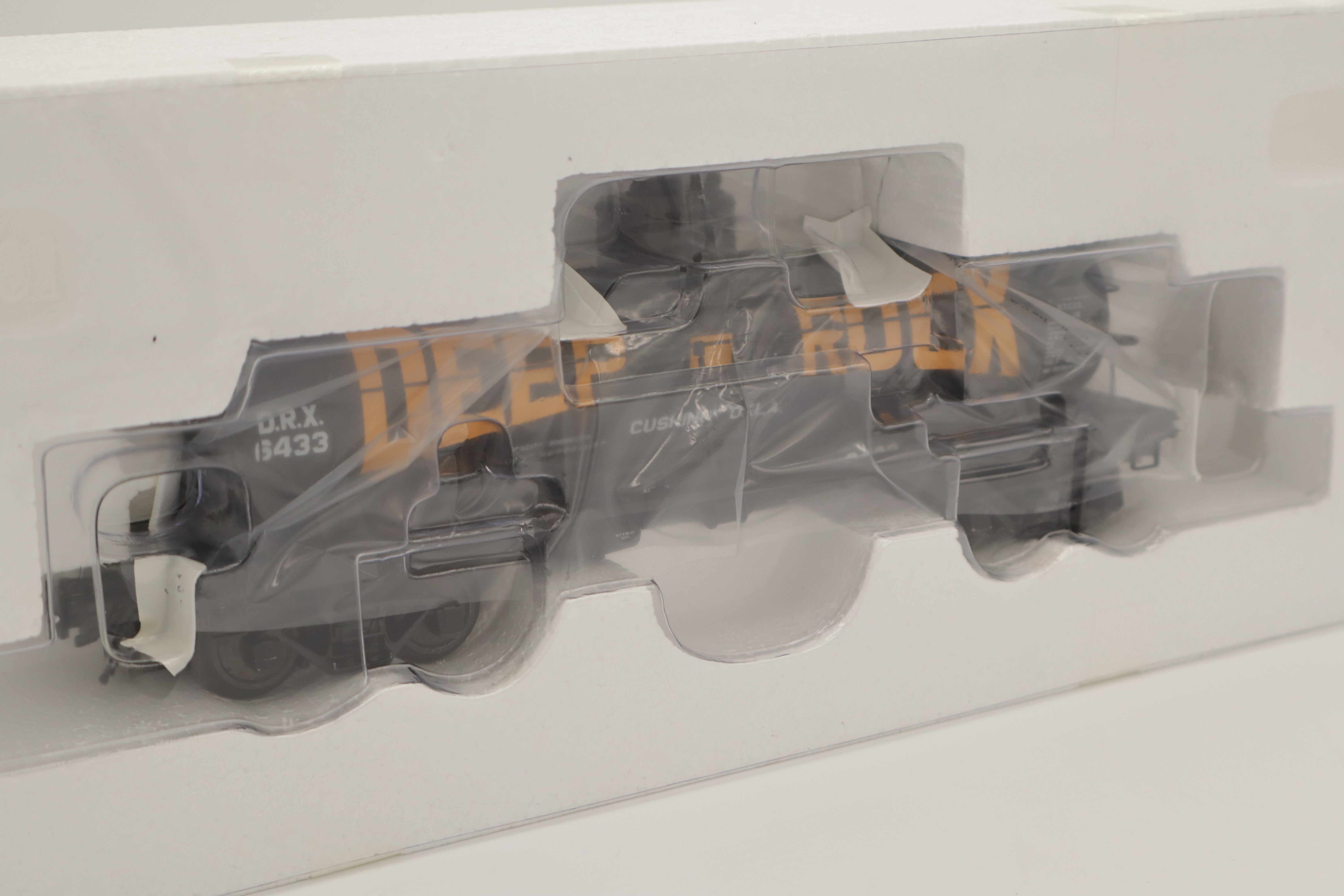 Atlas #8681-3 Deep-Rock 8000 Gallon Tank Car #6433-Second hand-M8422