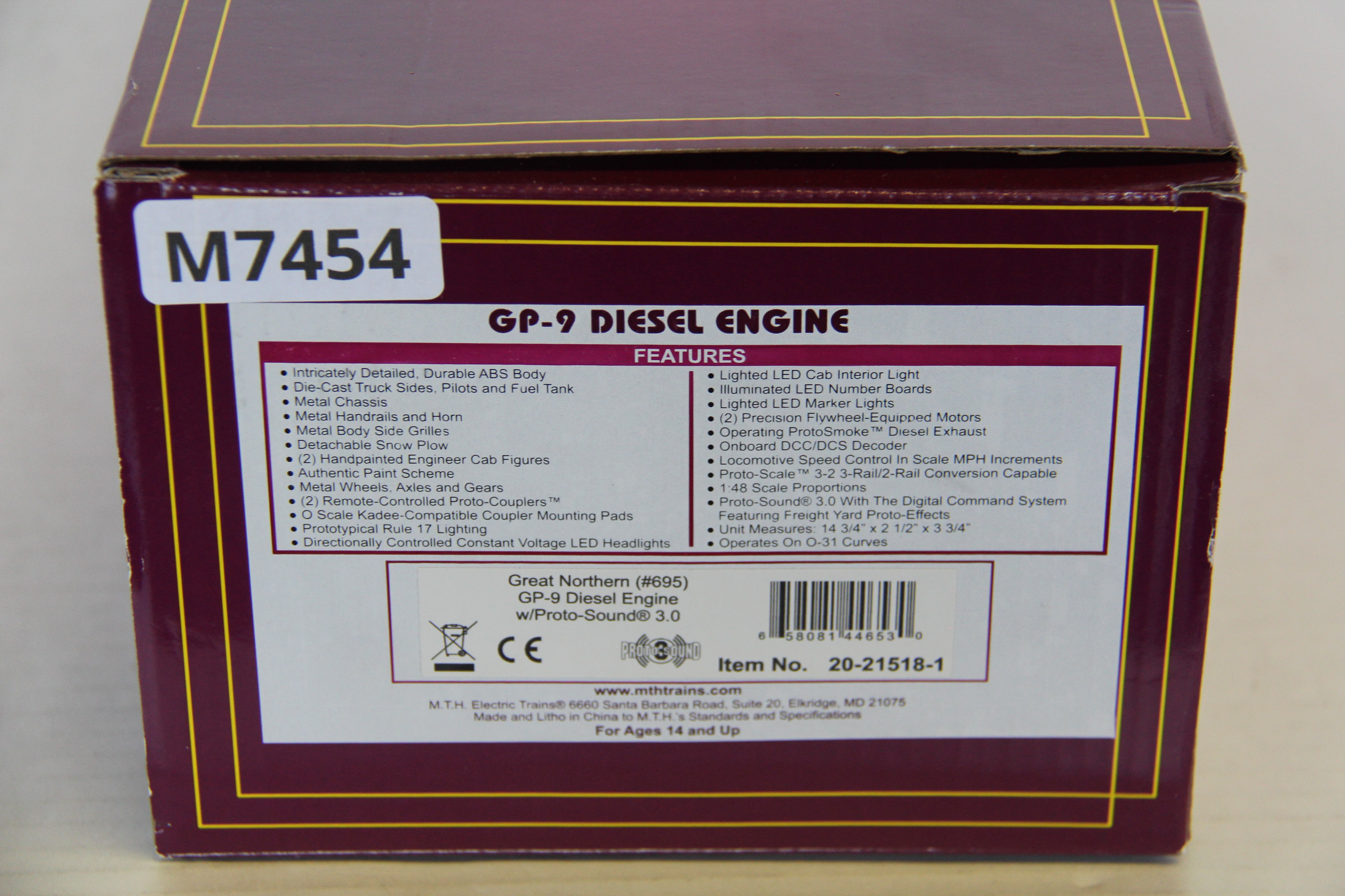 MTH 20-21518-1 Great Northern GP-9 Diesel Engine #695-Second hand-M7454 - MrMuffin'sTrains