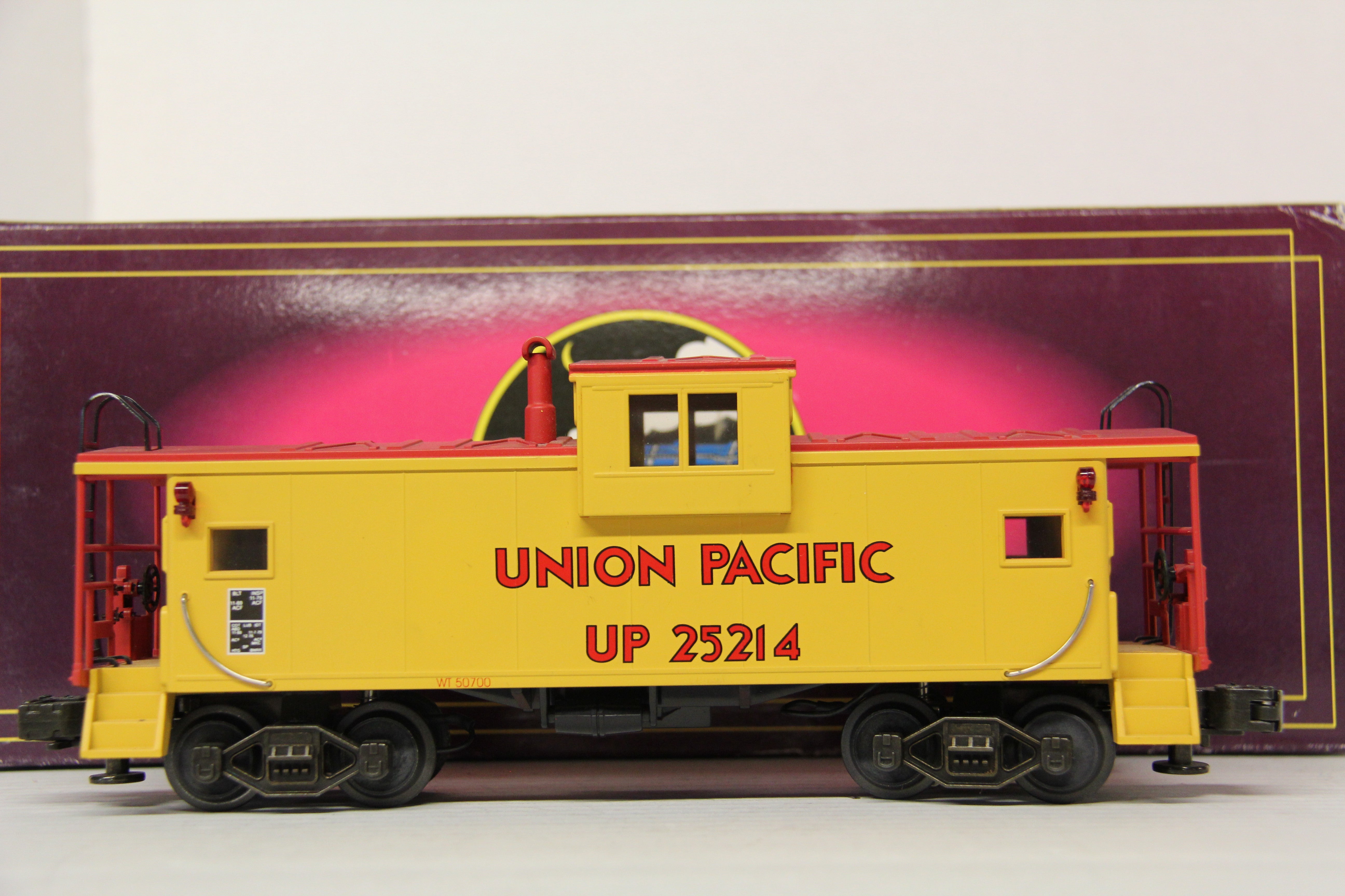 MTH MT-9100L-Union Pacific Extended Vision Caboose-Second hand-M6152