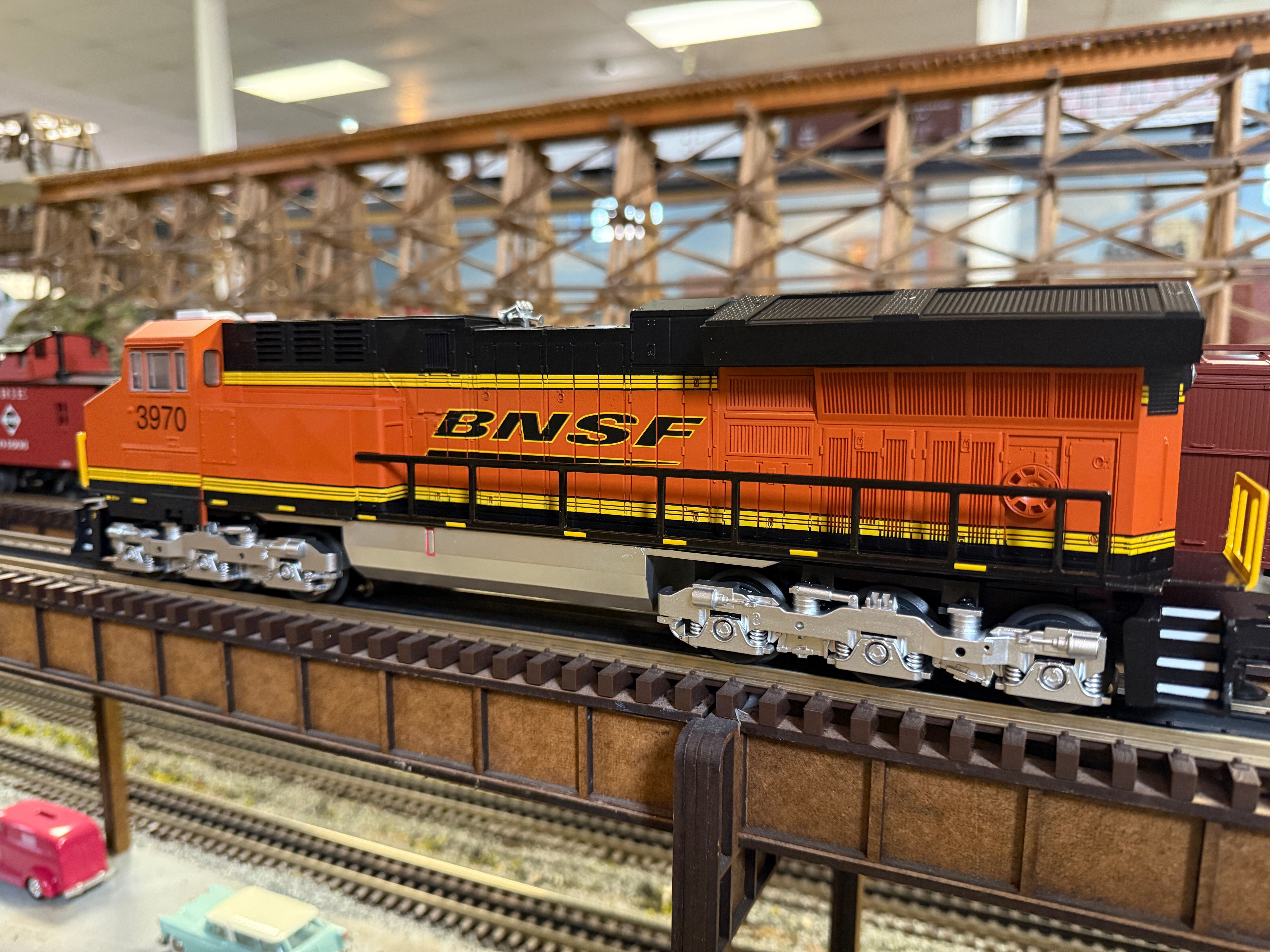 Lionel 2445170 - LionChief ET44 Diesel Locomotive "BNSF" #3970