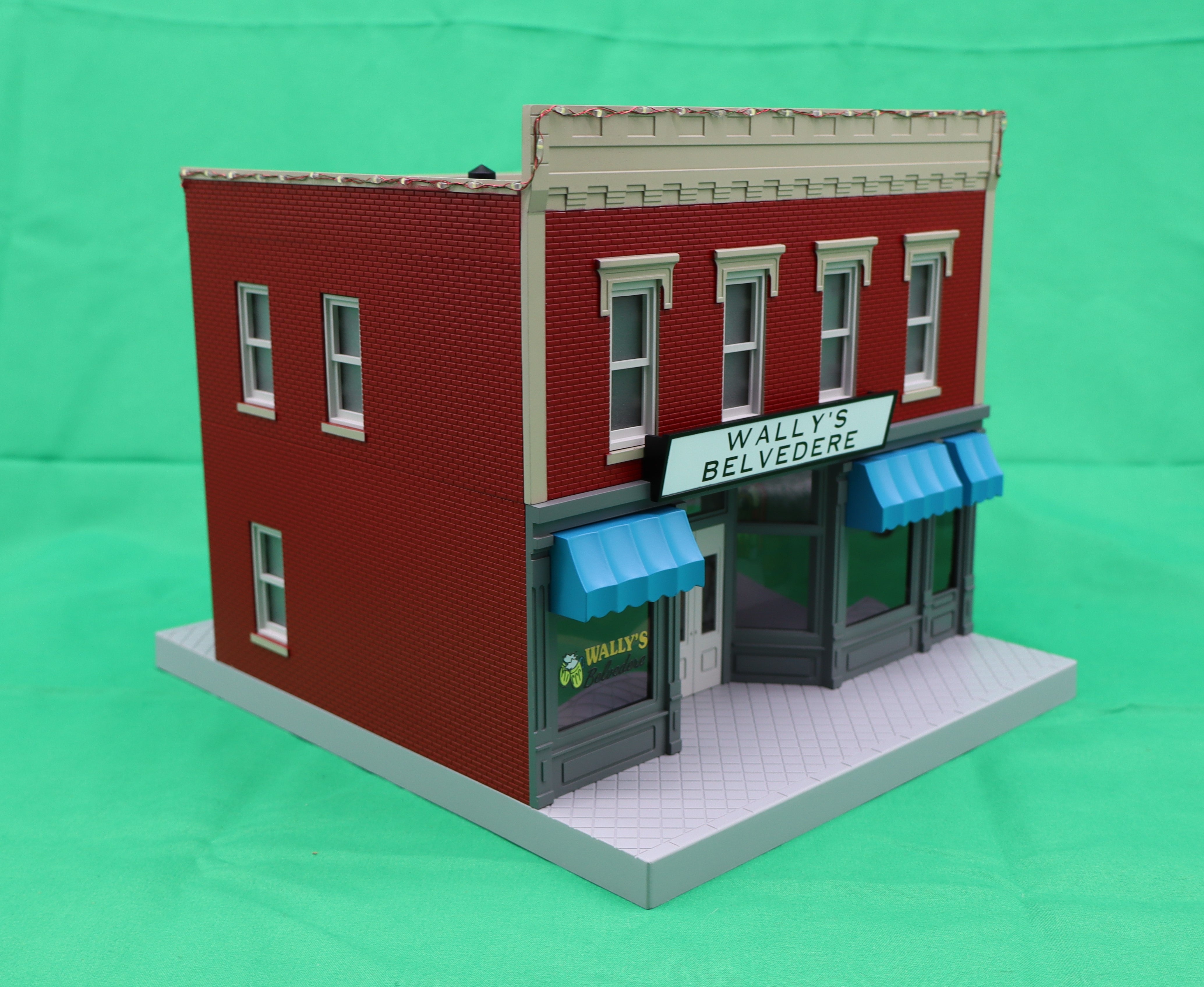 MTH 30-90684 - 2-Story City Building 1 "Wally’s Belvedere Tavern" w/ LEDs