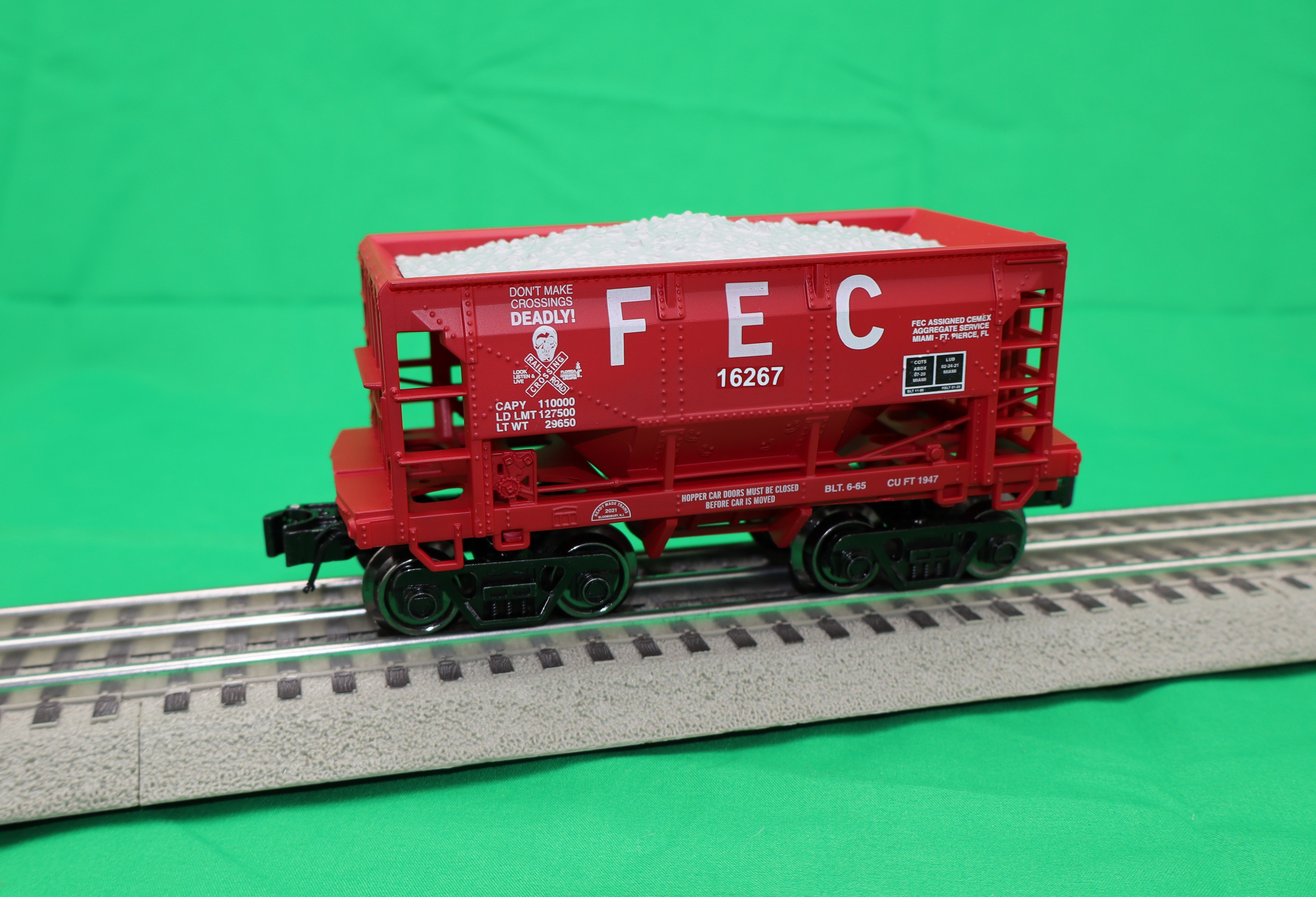 Ready Made Trains RMT-96799-04 - Ore Car "Florida East Coast"