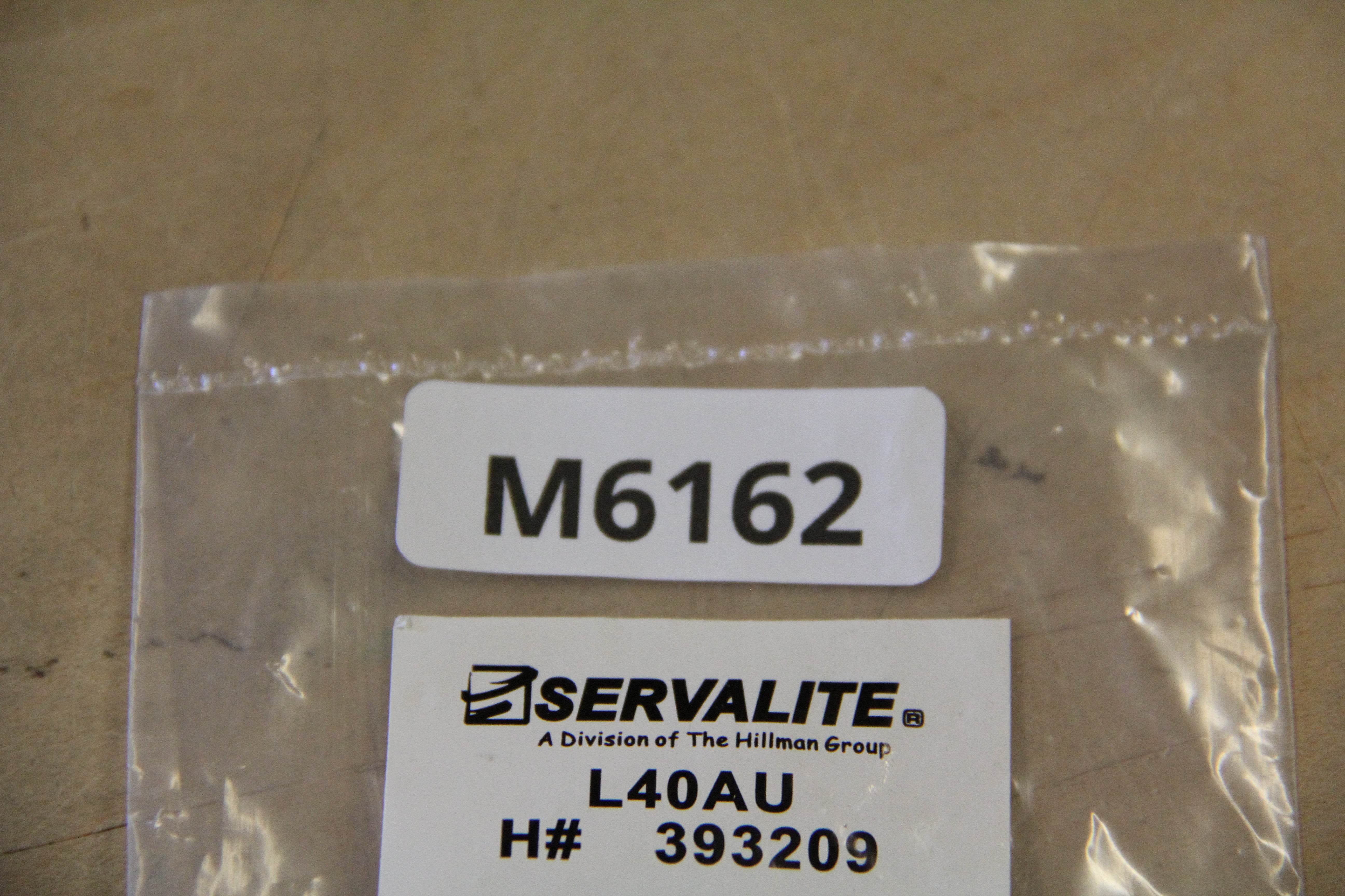 Servalite L400AU H#393209 Toggle Switch #SCI06515-Second hand-M6162