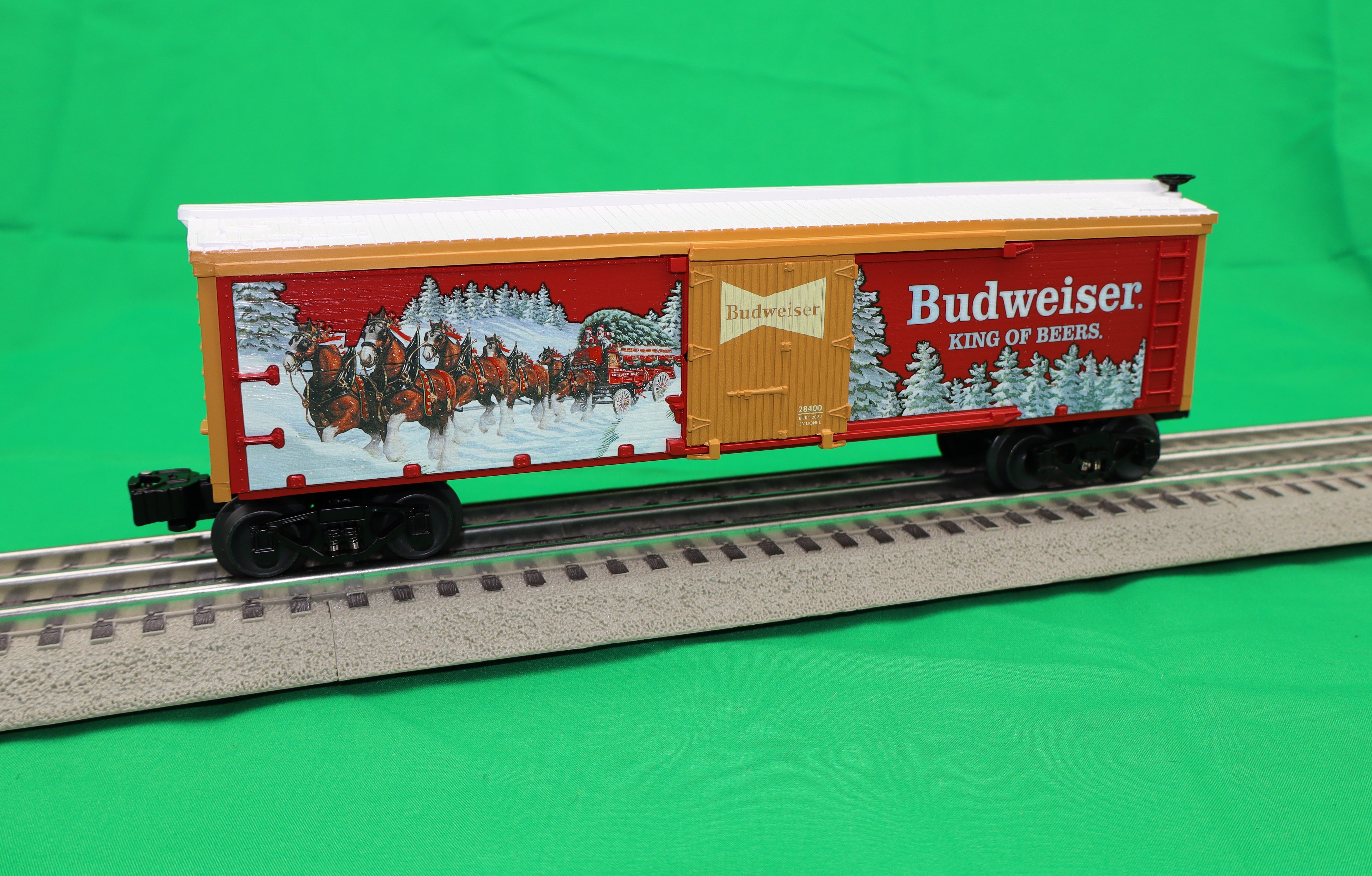 Lionel 2428400 - Anheuser-Busch - Budweiser Clydesdale Holiday Reefer Car