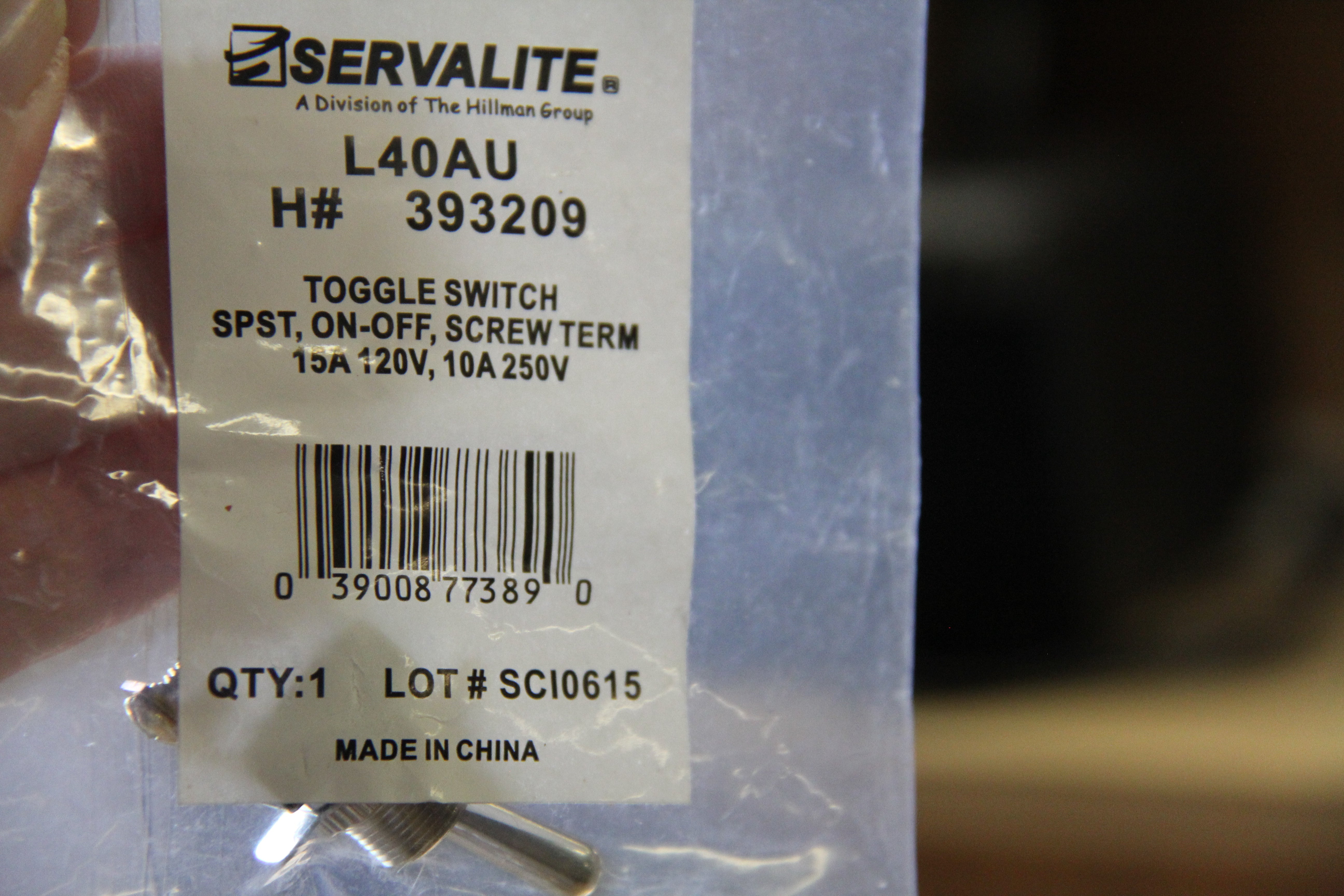 Servalite L400AU H#393209 Toggle Switch #SCI06515-Second hand-M6162