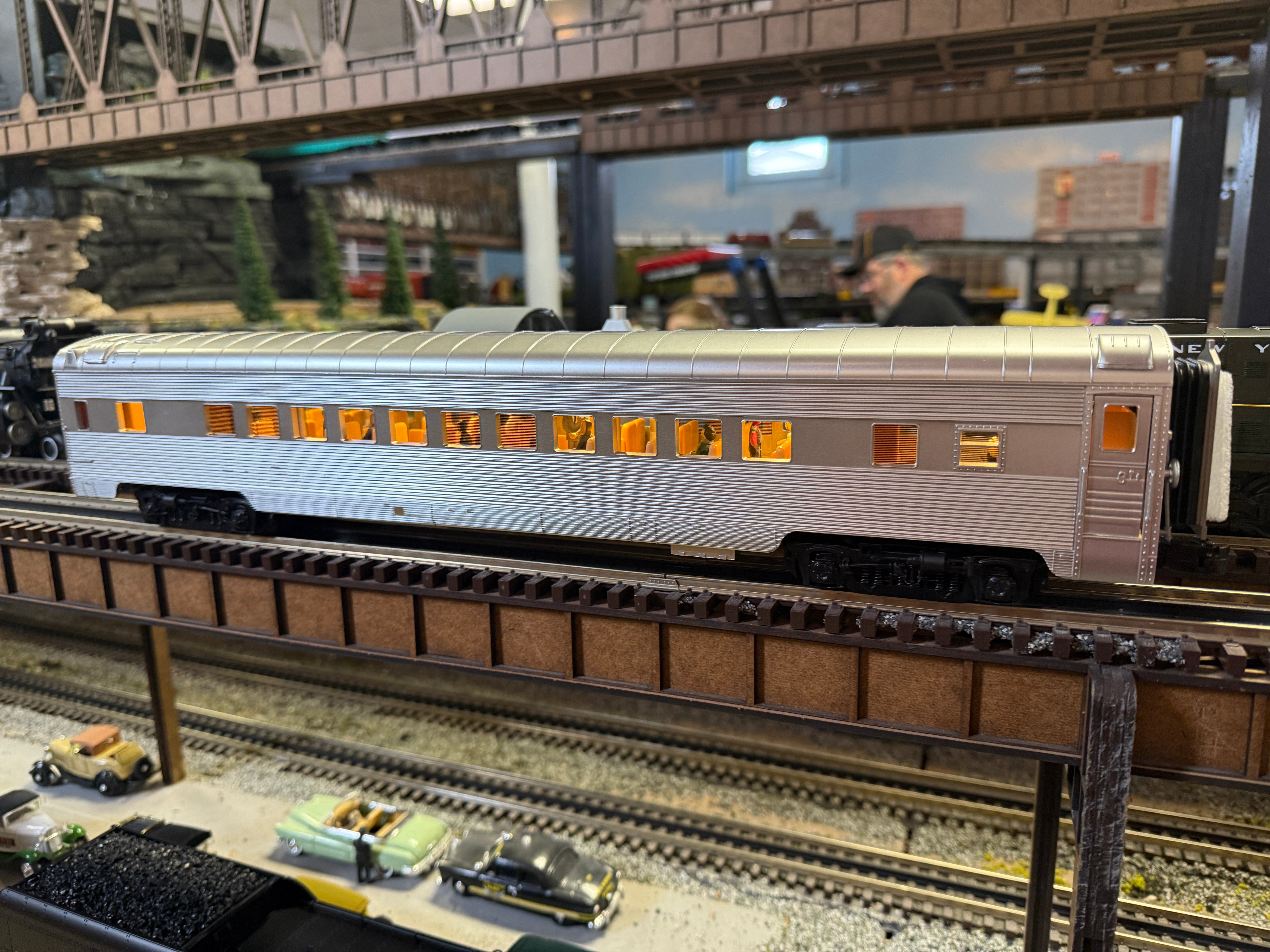 Atlas O - 70' Streamlined Passenger Set "Unlettered" (5-Car) - Custom Run for MrMuffin'sTrains