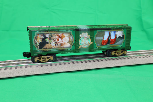 Lionel 2428050 - Wizard of Oz - 85th Anniversary Illuminated Boxcar "Red Slippers" - MrMuffin'sTrains