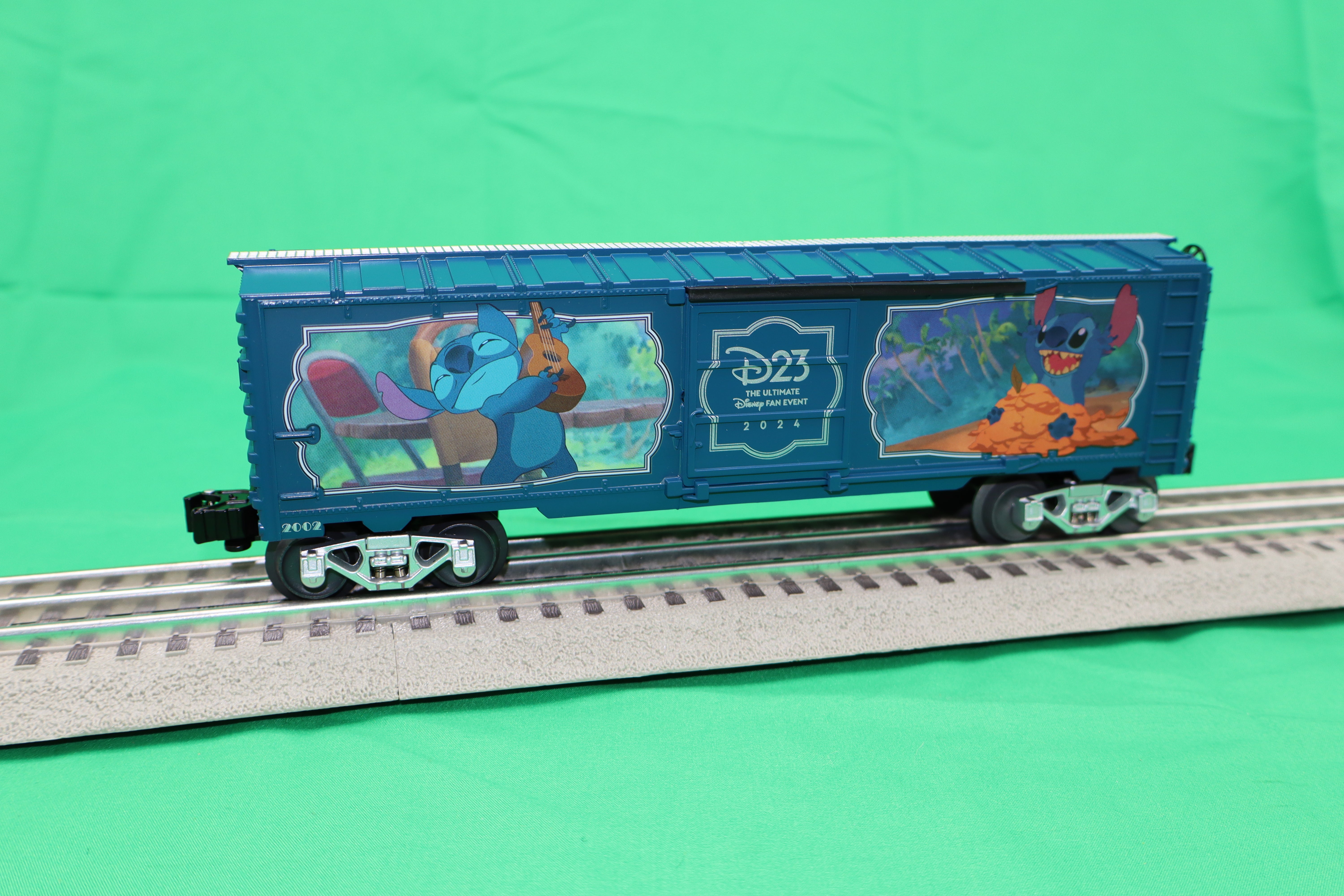 Lionel 2401564 - Disney's D23 - Lilo & Stictch Boxcar