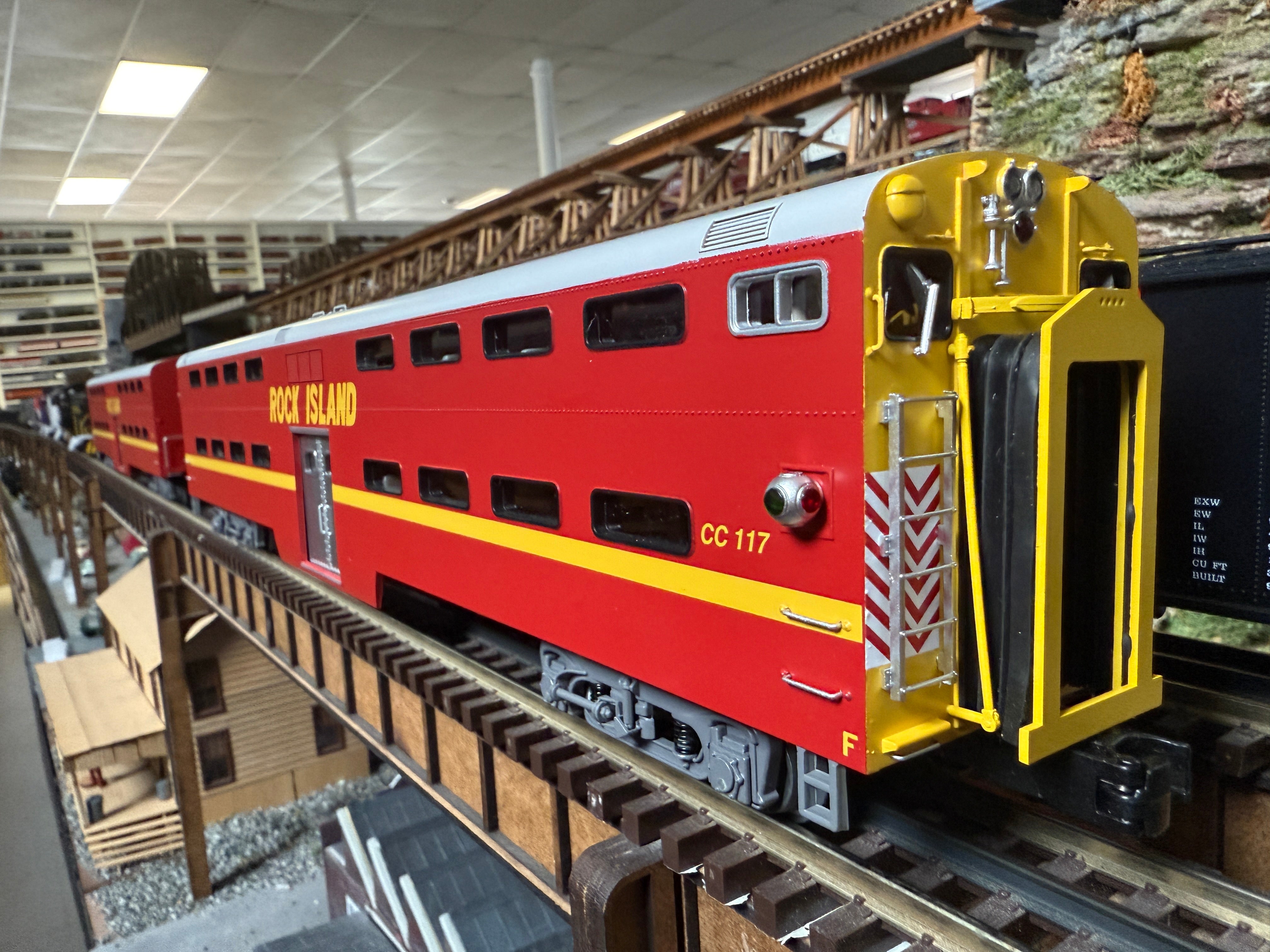 Bundle - MTH 20-64247 - Premier - 70’ Bi-Level Gallery Car "Rock Island” (4-Car) - Custom Run for MrMuffin'sTrains