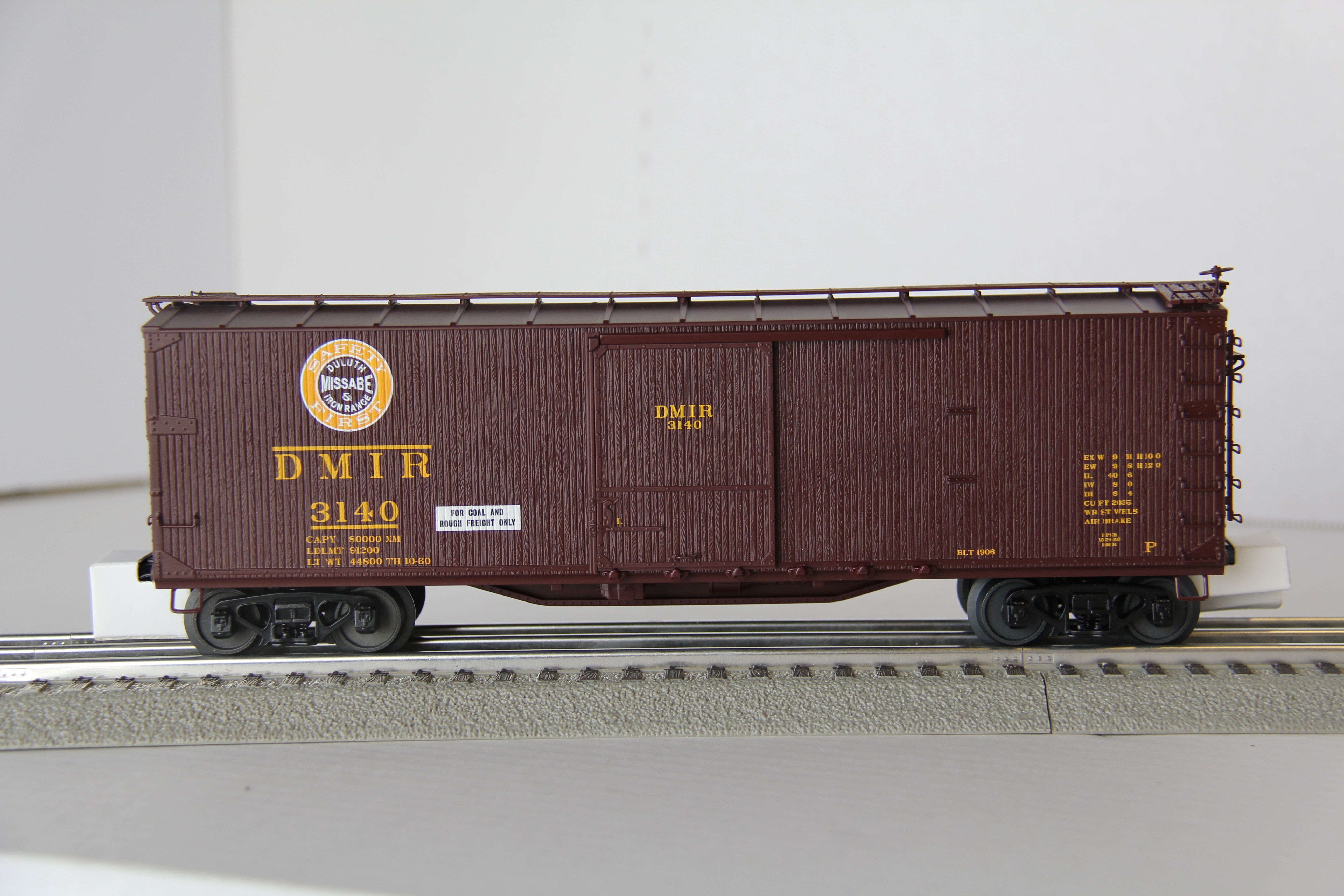 MTH 20-93447 Duluth Missabe & Iron Range (#3140) 40' USRA Double Sheathed Box Car-Second hand-M3824