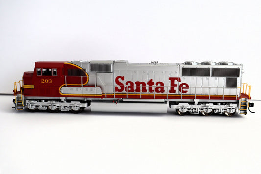 Walthers HO 910-11002 - Mainline - SD75M Diesel Locomotive "Atchison, Topeka & Santa Fe" #222 (Standard DC)