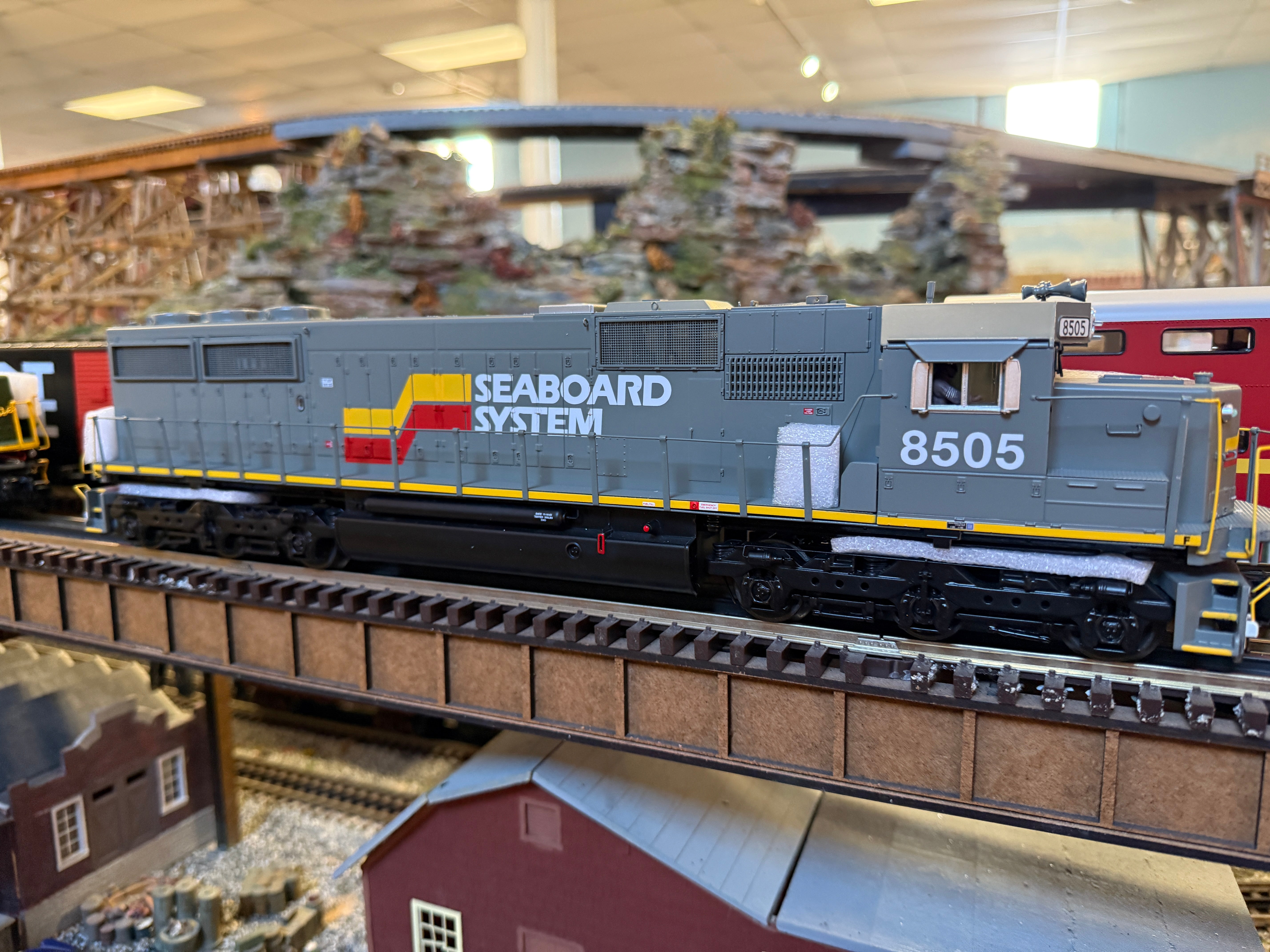 MTH 20-21899-1 - SD50 Diesel Engine "Seaboard" #8521 w/ PS3