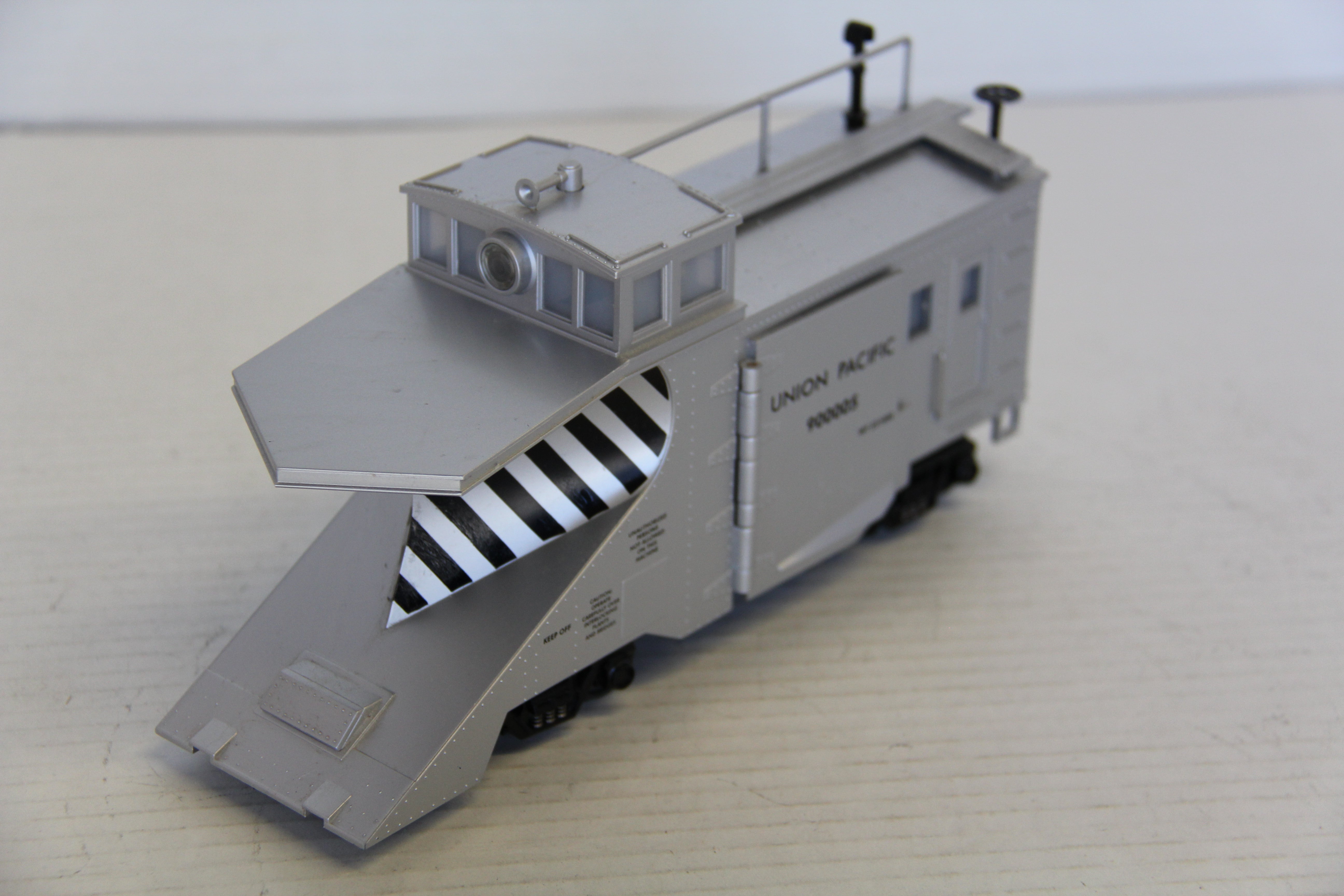 MTH 20-98207 Union Pacific Snow Plow-Second hand-M7468 - MrMuffin'sTrains