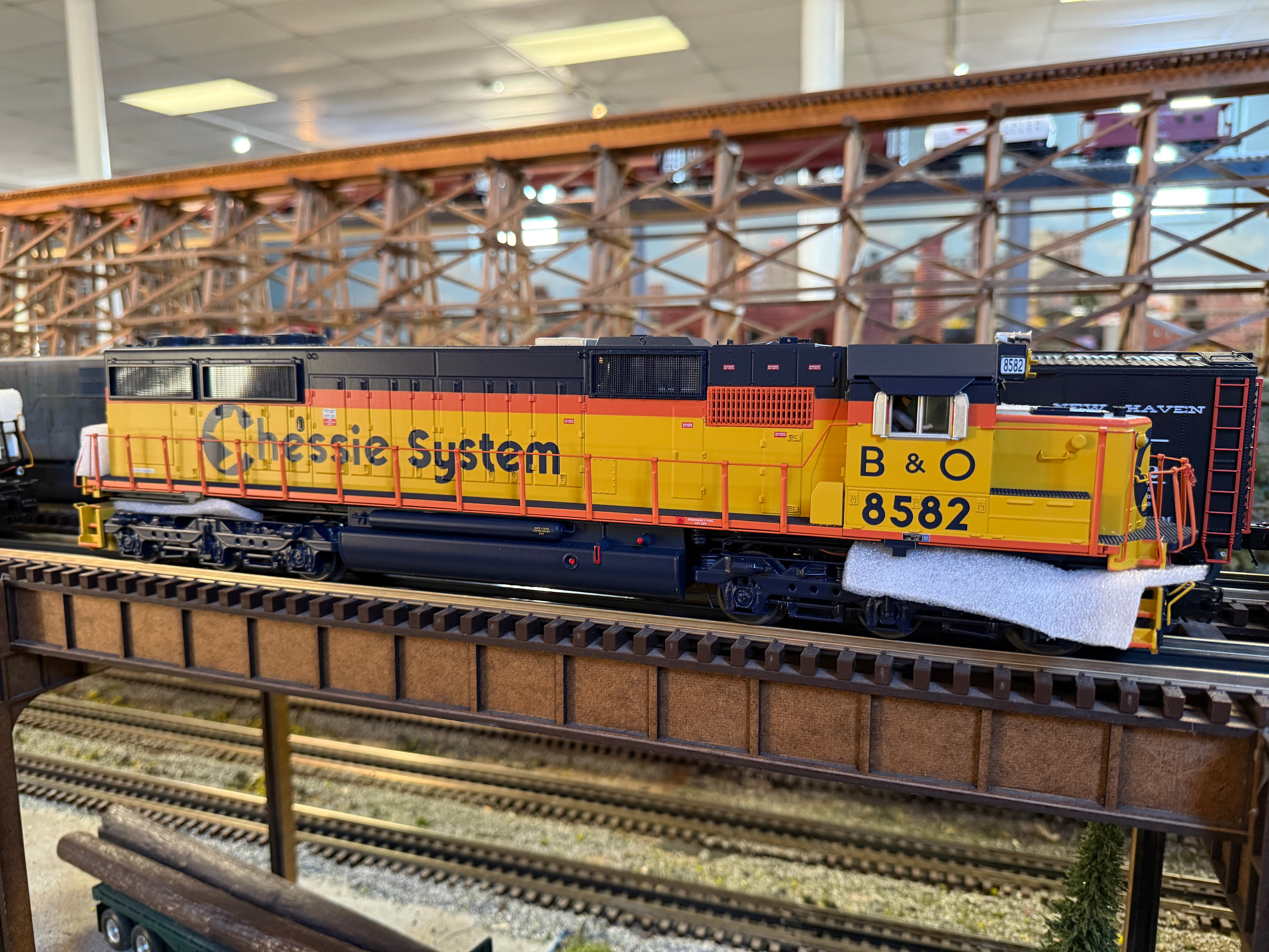 MTH 20-21895-1 - SD50 Diesel Engine "Chessie" #8582 w/ PS3