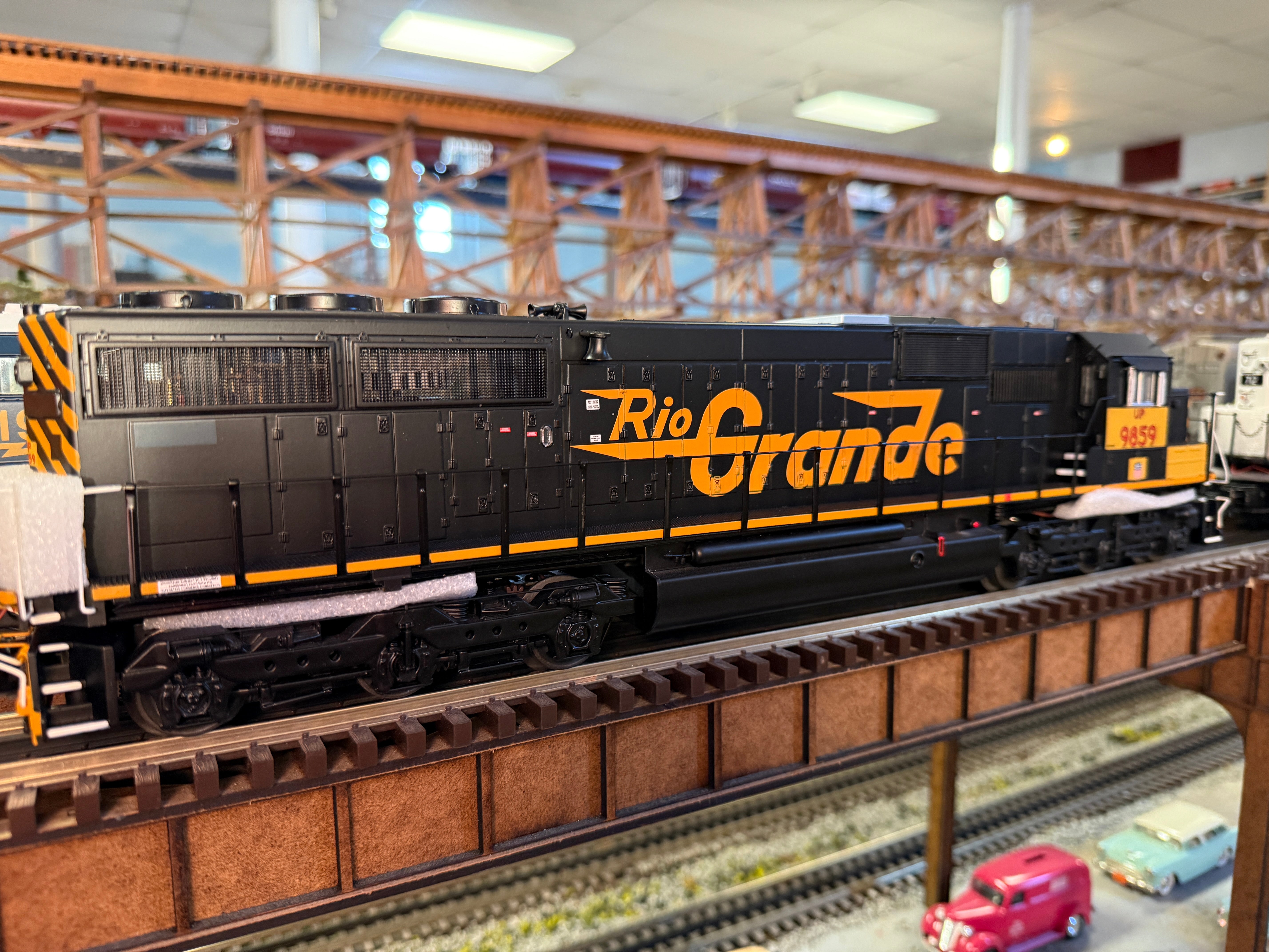 MTH 20-21916-1 - SD50 Diesel Engine "Union Pacific" #9859 w/ PS3 (Denver & Rio Grande Patch) - Custom Run for MrMuffin'sTrains