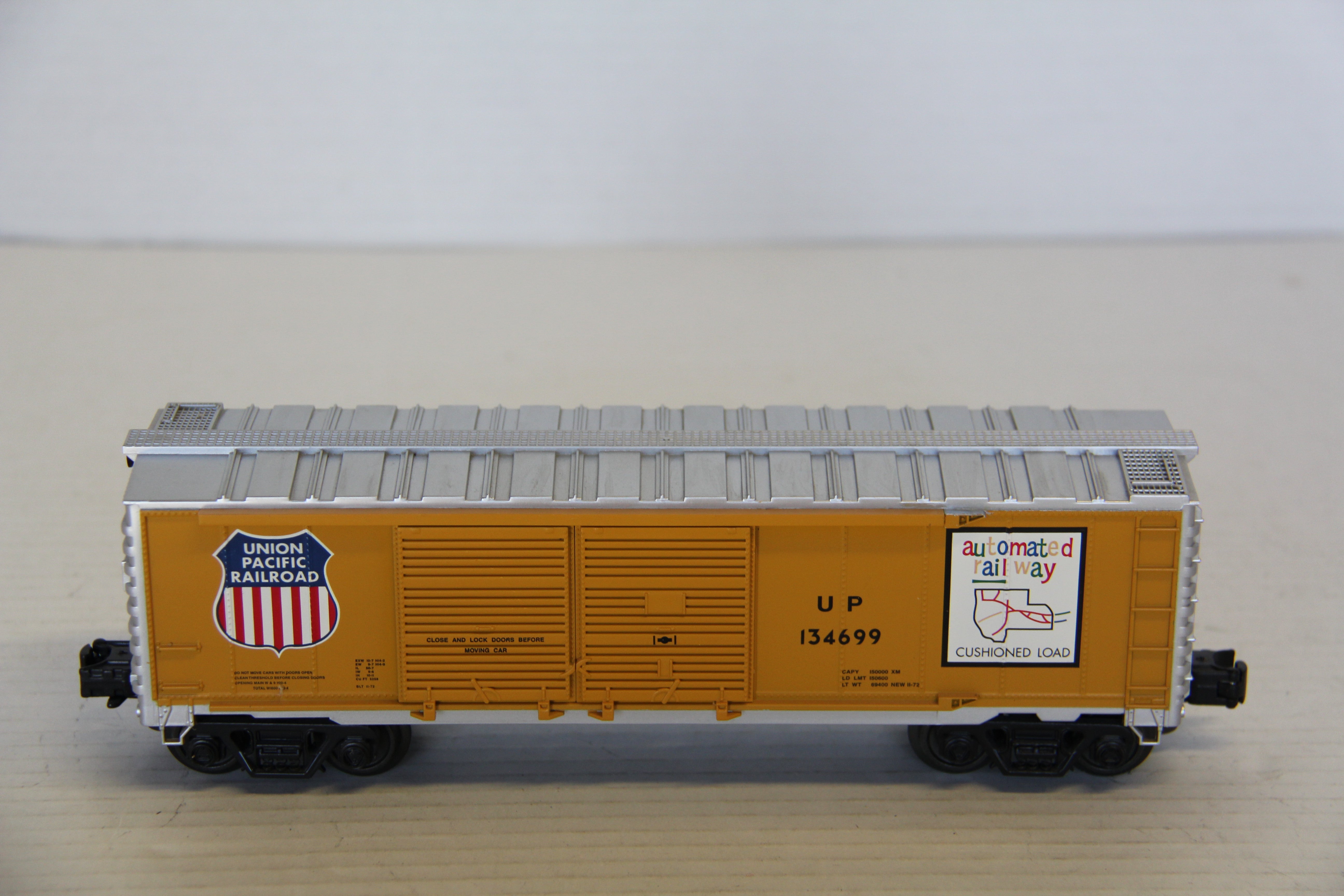 Industrial Rail IDM 1102 -027 Union Pacific Double Door Boxcar #134699-Second hand-M7472 - MrMuffin'sTrains
