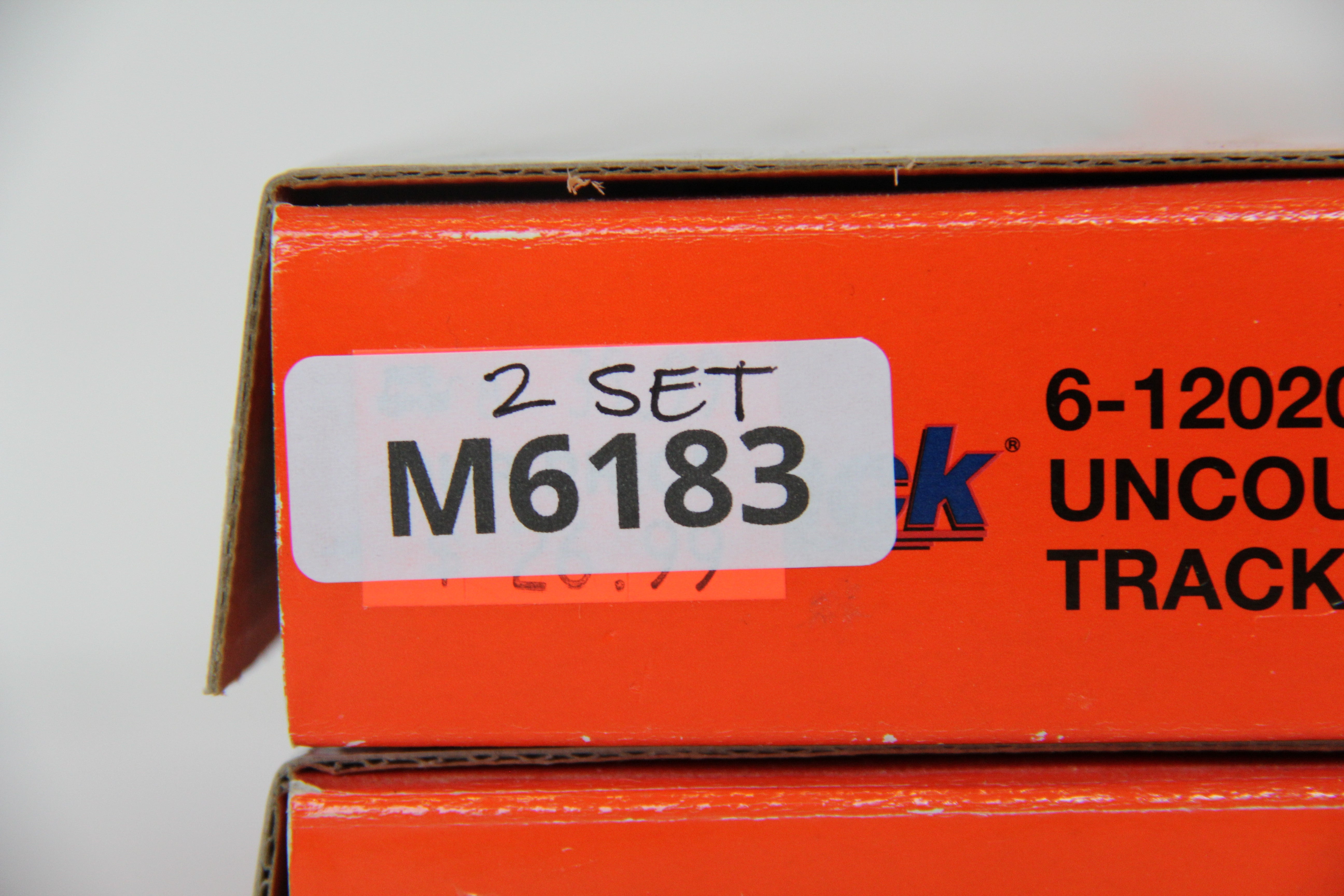 Lionel 6-12020  FasTrack Remote Uncoupling Track-2 Set-Second hand-M6183