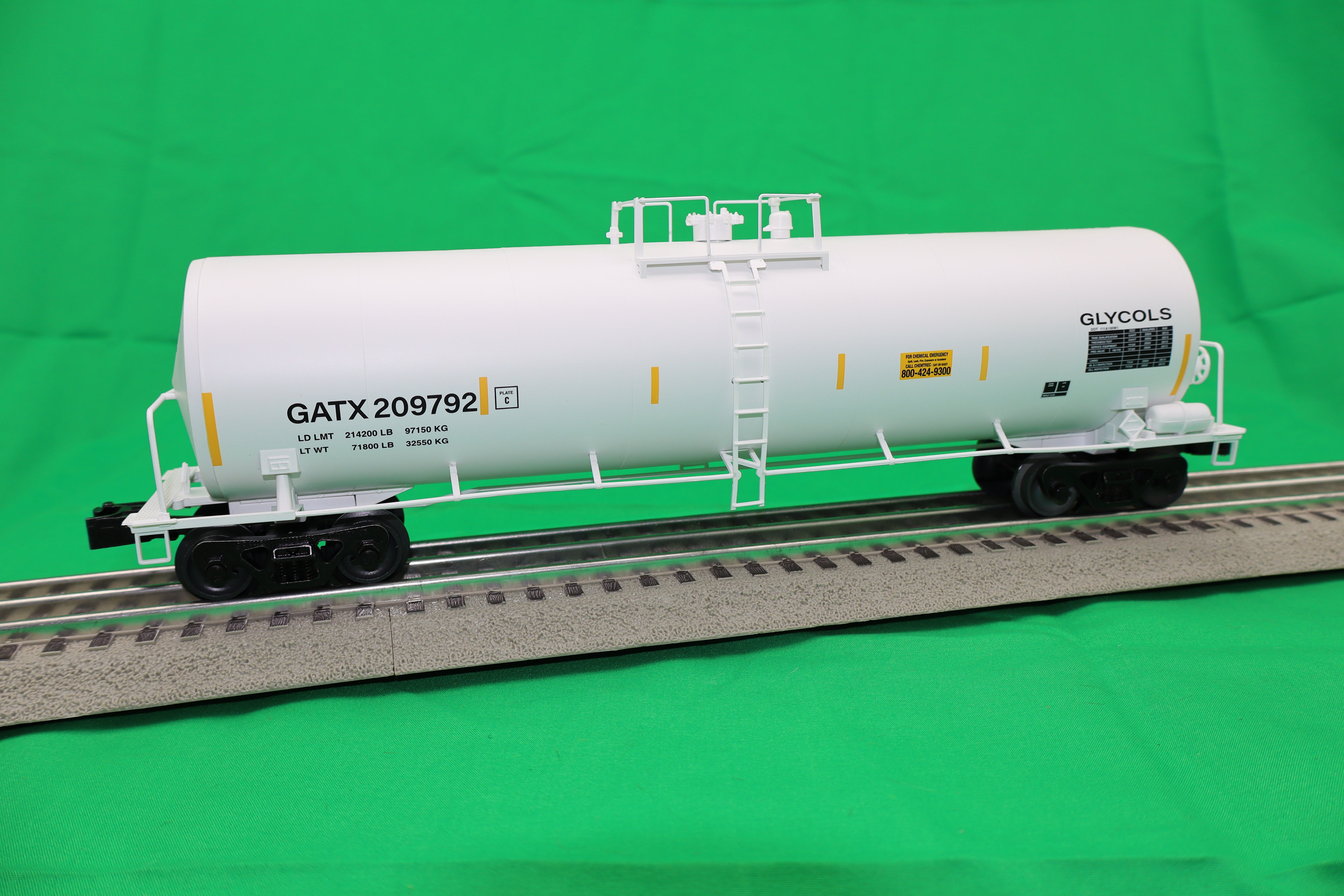 Lionel 2442379 - 50' Tank Car "GATX" #209792