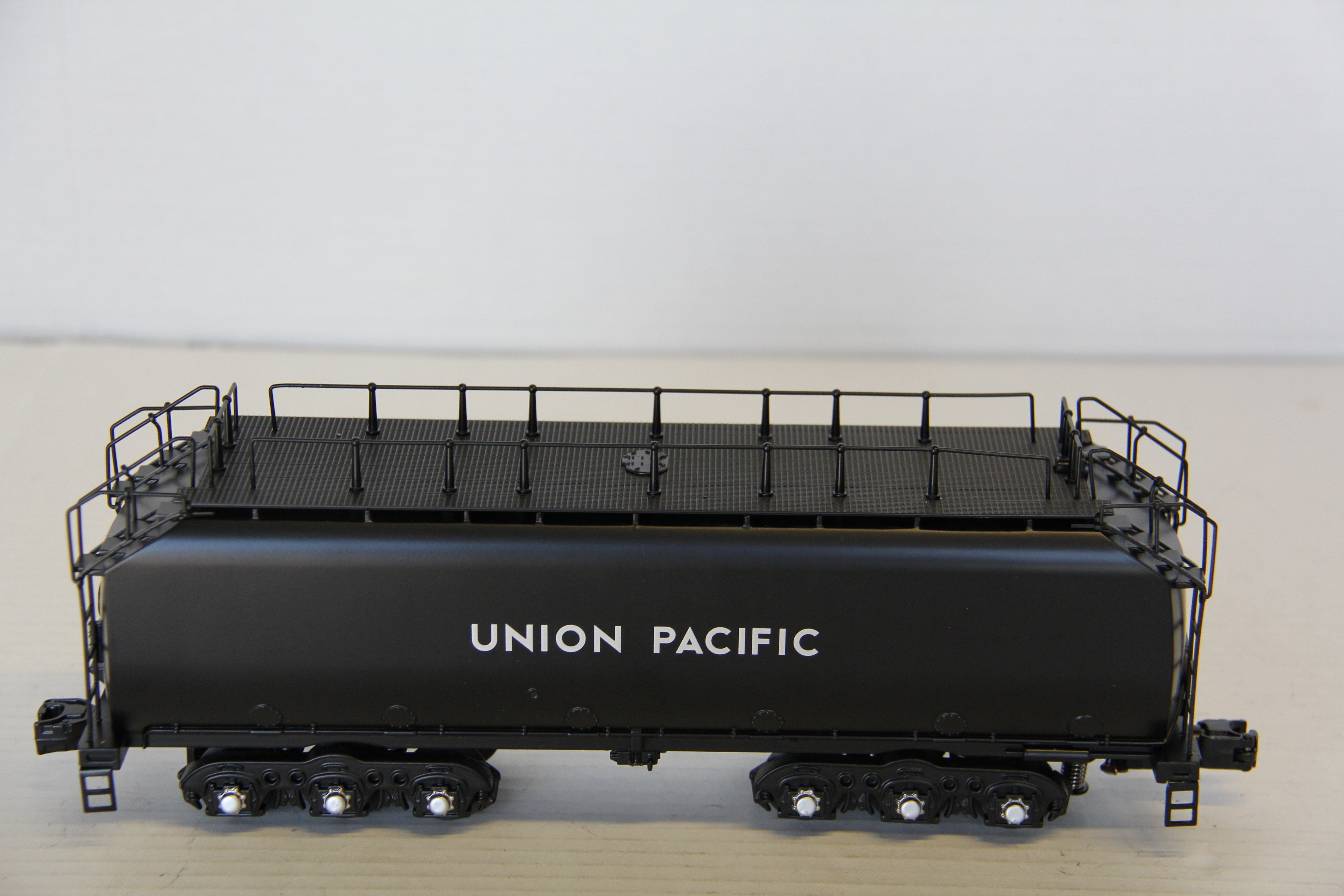 MTH 20-3858 Union Pacific Auxiliary Water Tender #907853-Second hand-M7475 - MrMuffin'sTrains