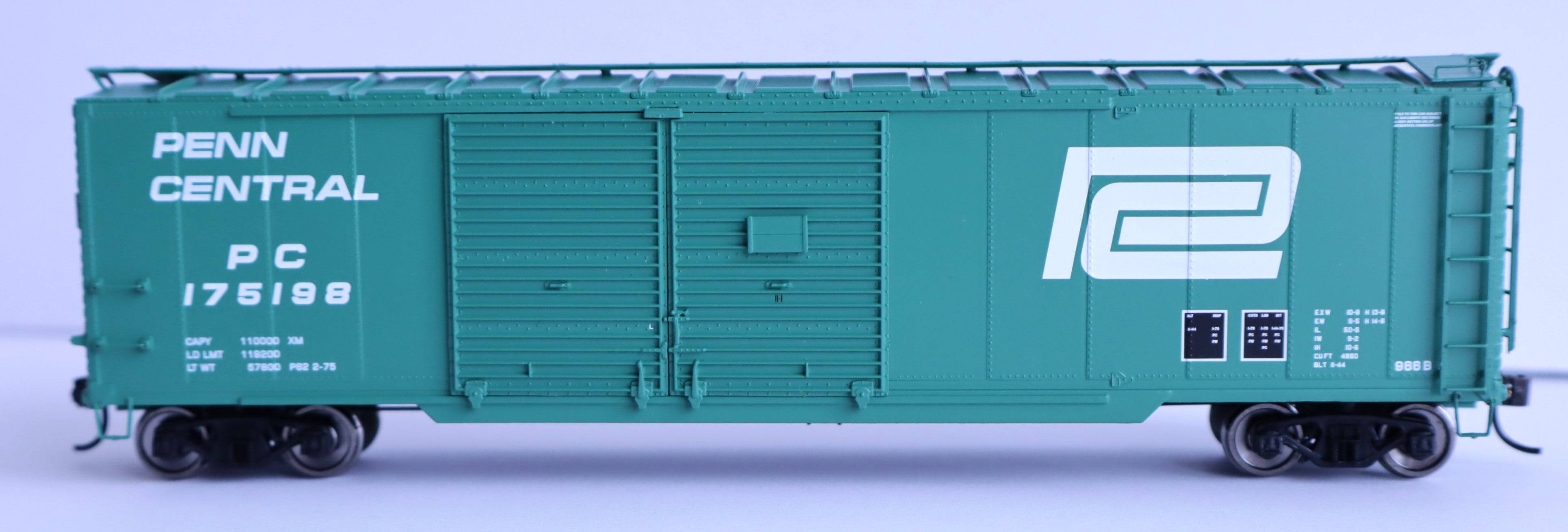 Walthers HO 920-101681 - Proto - 50' AAR Double-Door Boxcar "Penn Central" #175689