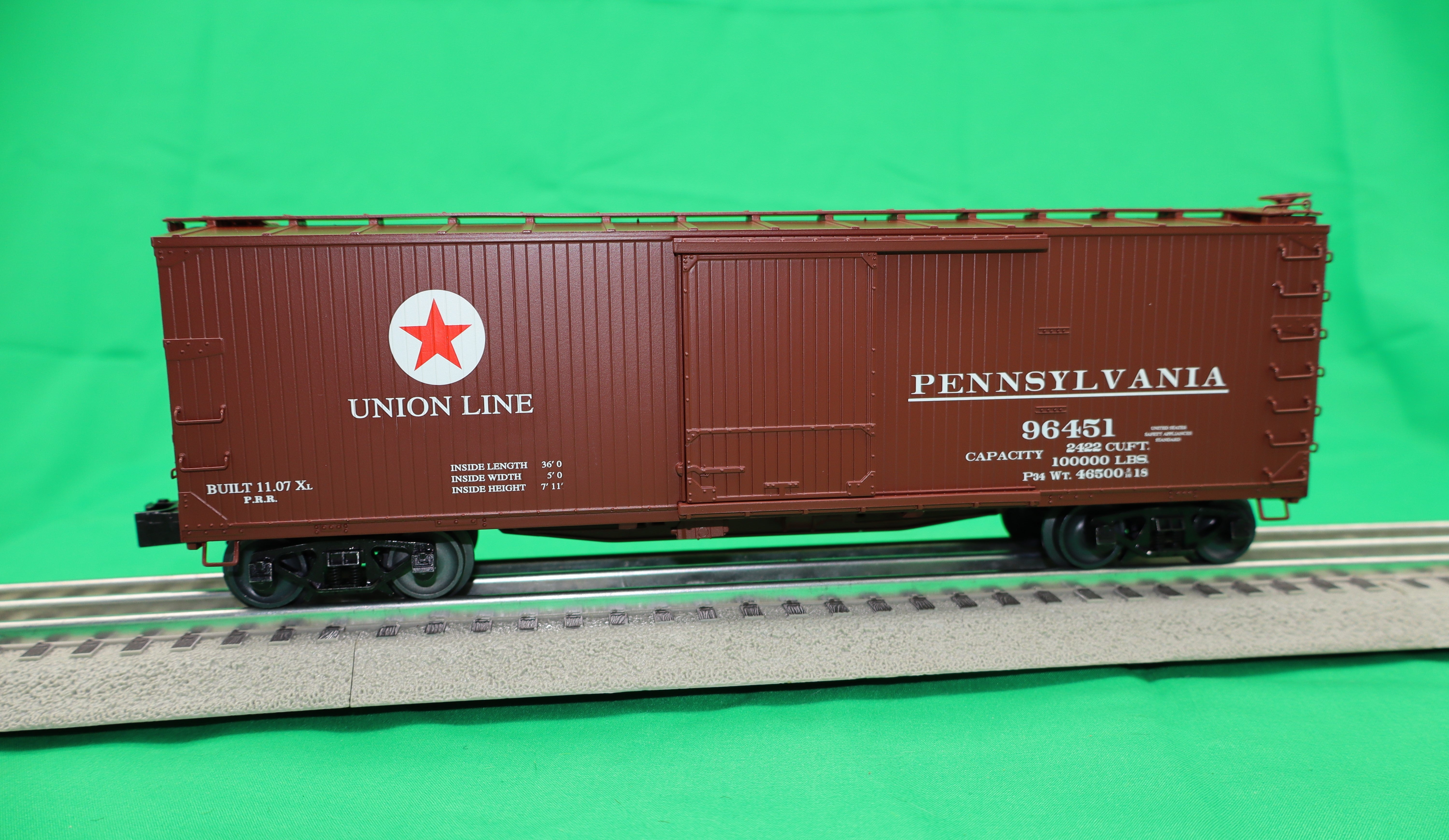 Lionel 2426210 - Double Sheathed Boxcar "Pennsylvania" #96451