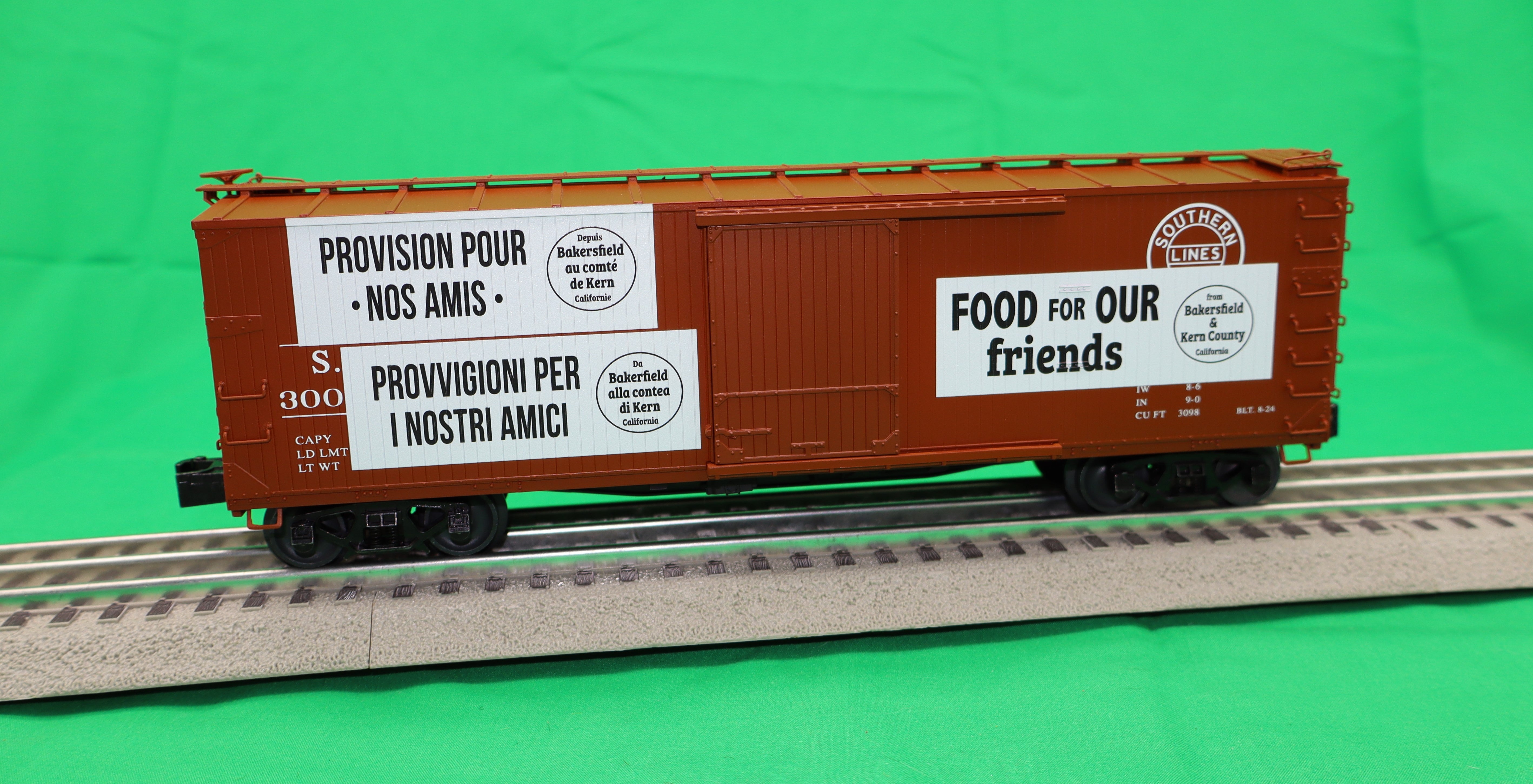 Lionel 2426220 - Double Sheathed Boxcar "Southern Pacific" #300 (Friendship Train)