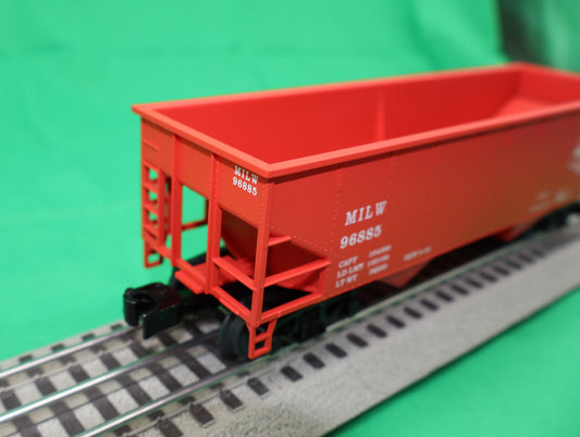 Lionel 2442339 - 2-Bay AAR Hopper Car "Milwaukee Road" #96885 - MrMuffin'sTrains