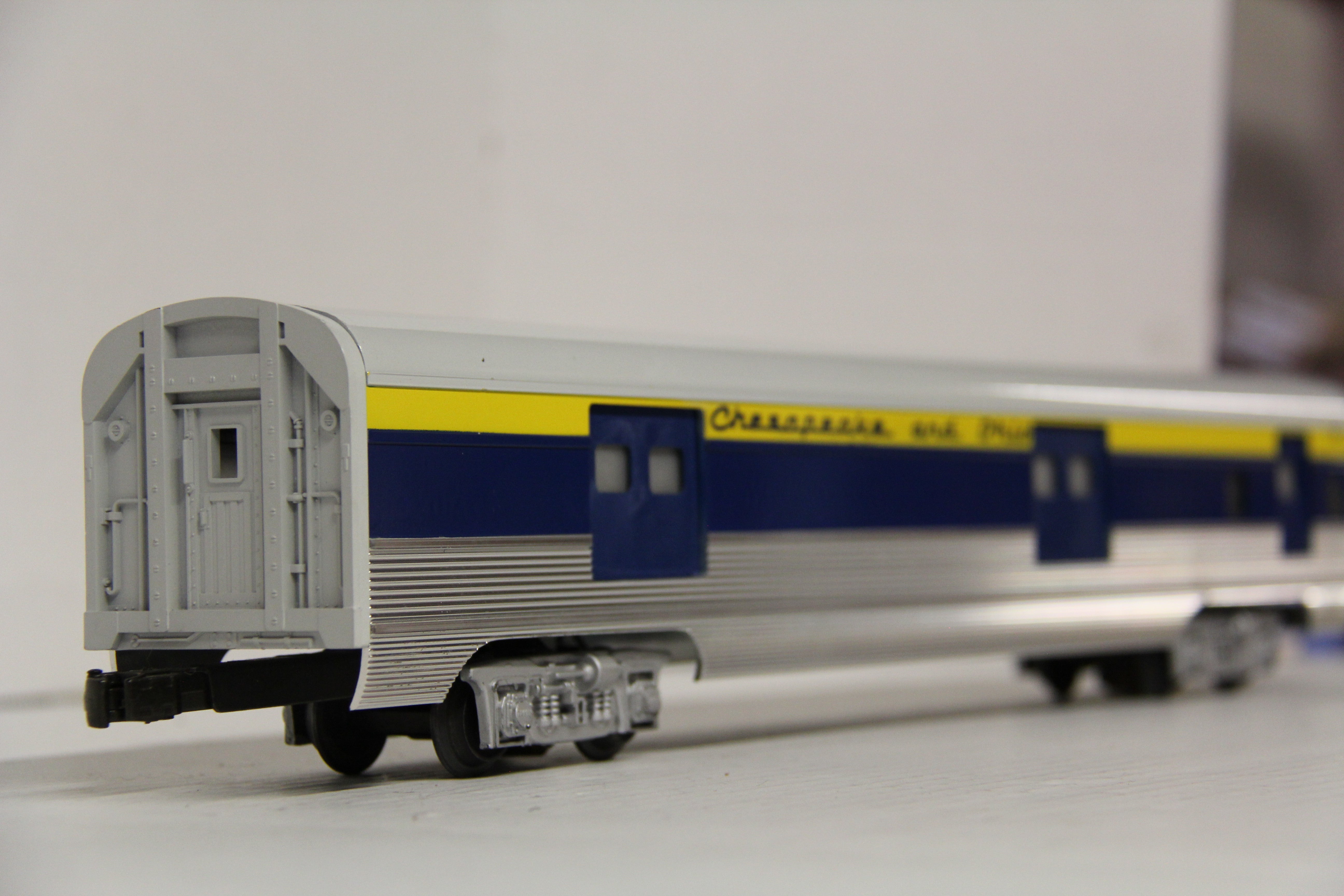 Phoenix Railways Chesapeake & Ohio 18" Passenger Set-Second hand-M6195